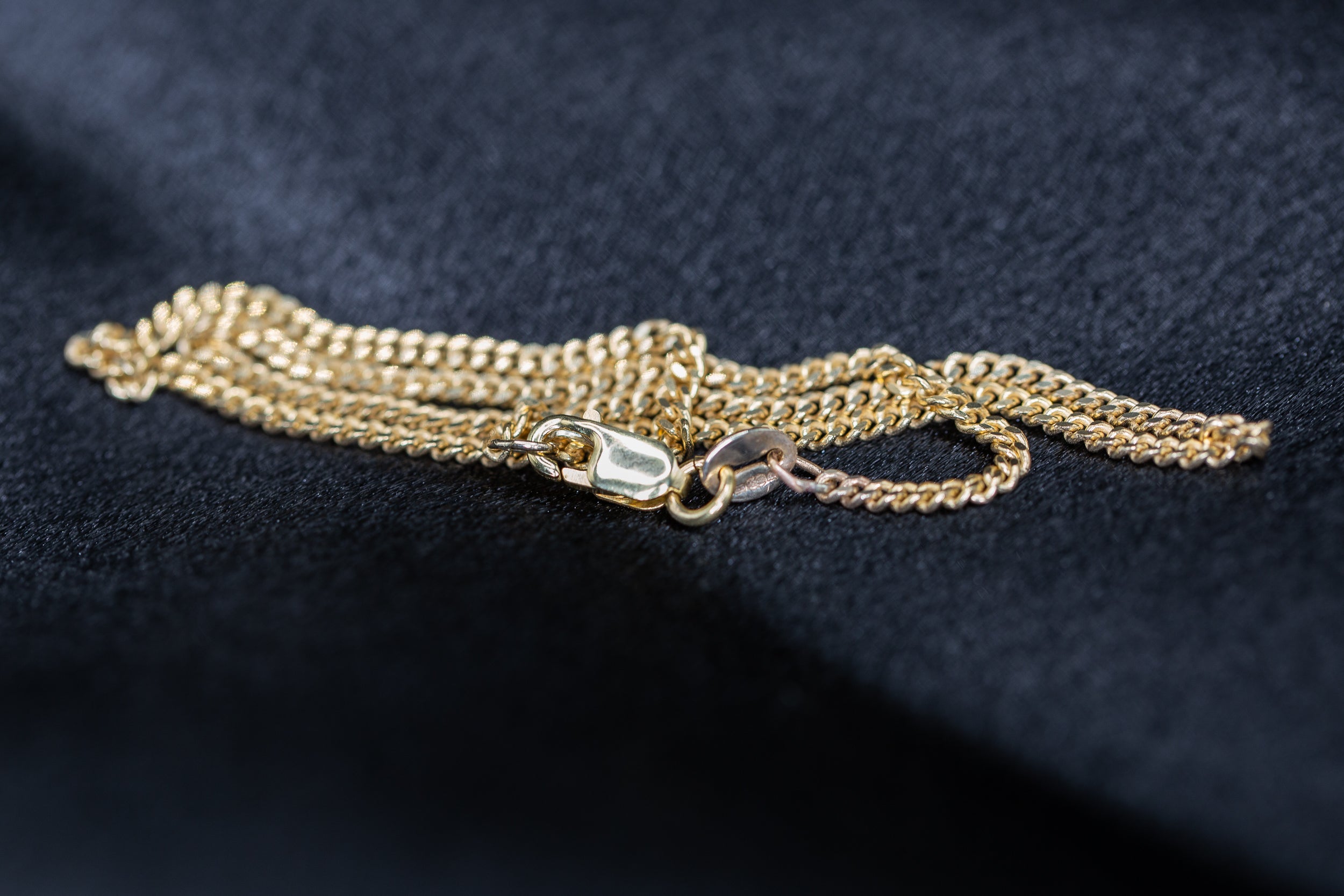 9ct Yellow Gold Diamond Cut Curb Chain Anklet – 10 inches