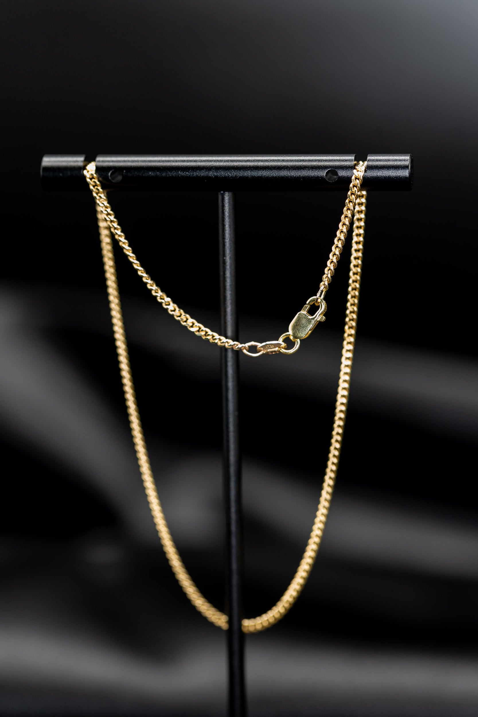 9ct Yellow Gold Diamond Cut Curb Chain Anklet – 10 inches