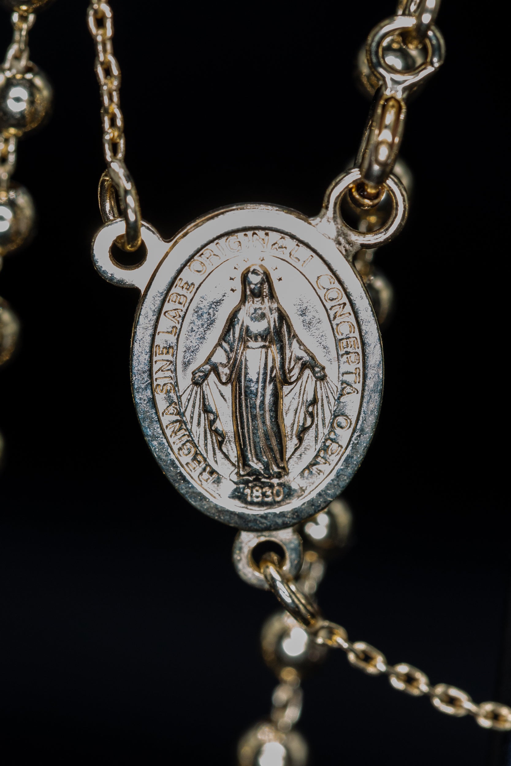 9ct Yellow Gold Kids Rosary Bead Chain with Madonna – A Timeless Spiritual Keepsake