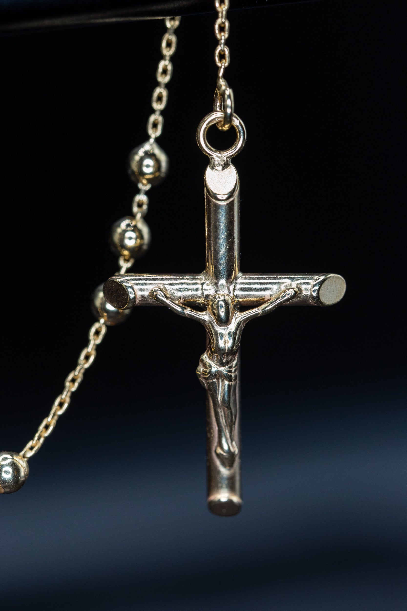 9ct Yellow Gold Kids Rosary Bead Chain with Madonna – A Timeless Spiritual Keepsake