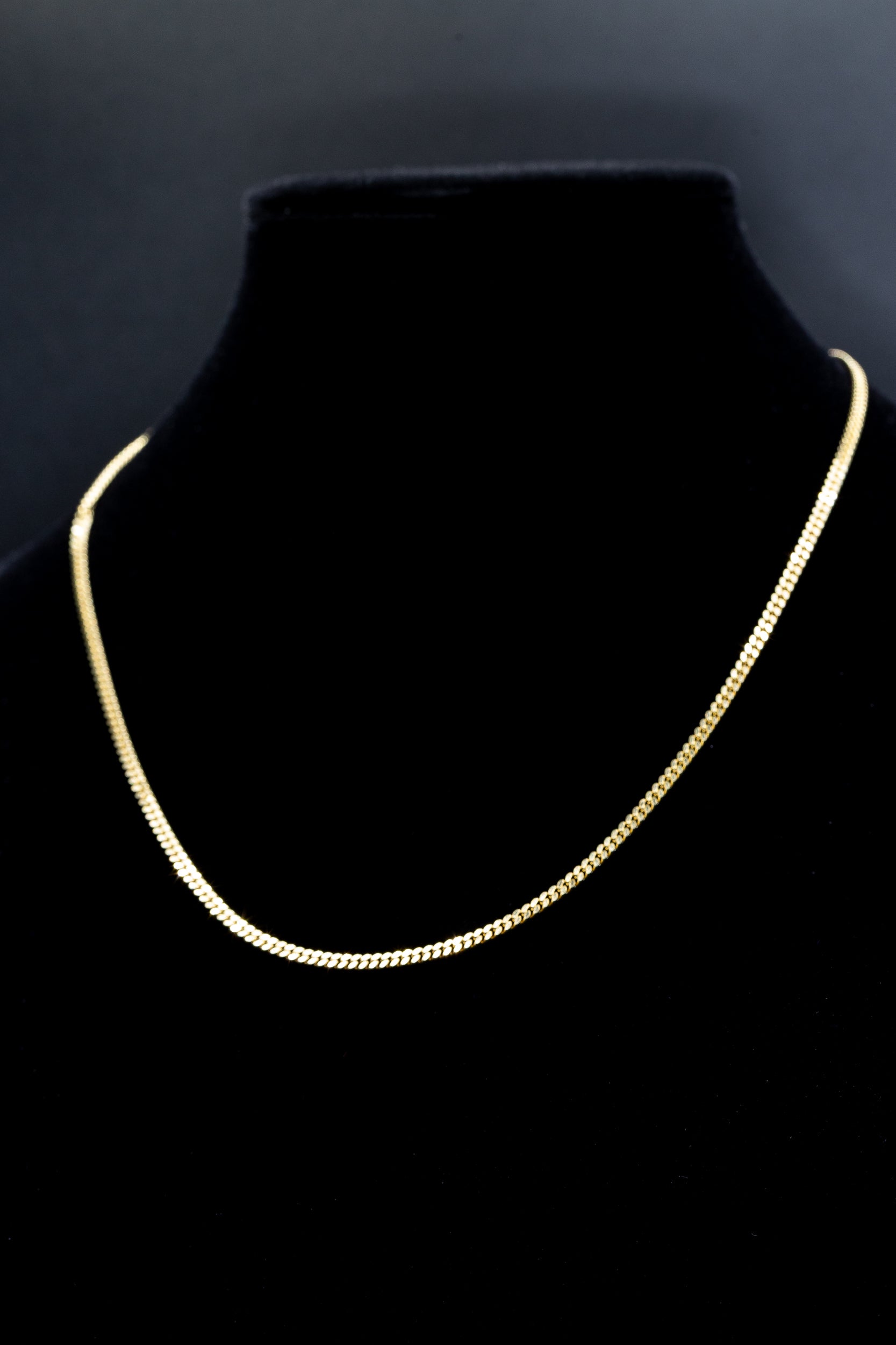 9ct Yellow Gold Traditional Classic Curb Chain – Timeless & Durable Italian Craftsmanship