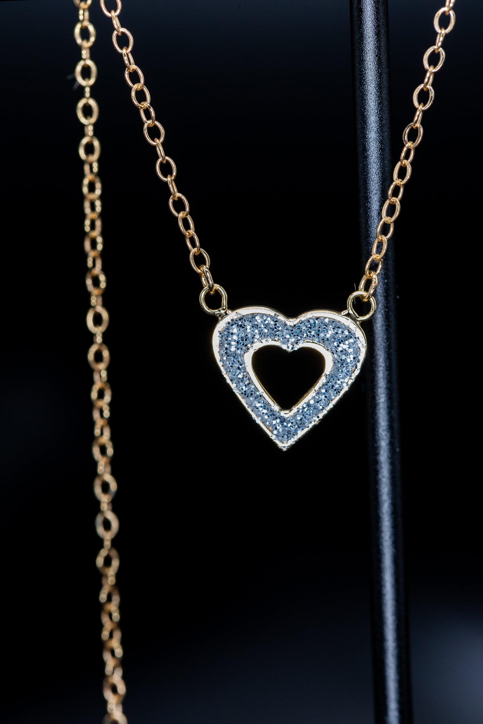 9ct Yellow Gold Crystal Heart Pendant Necklace – Elegant & Timeless Jewellery