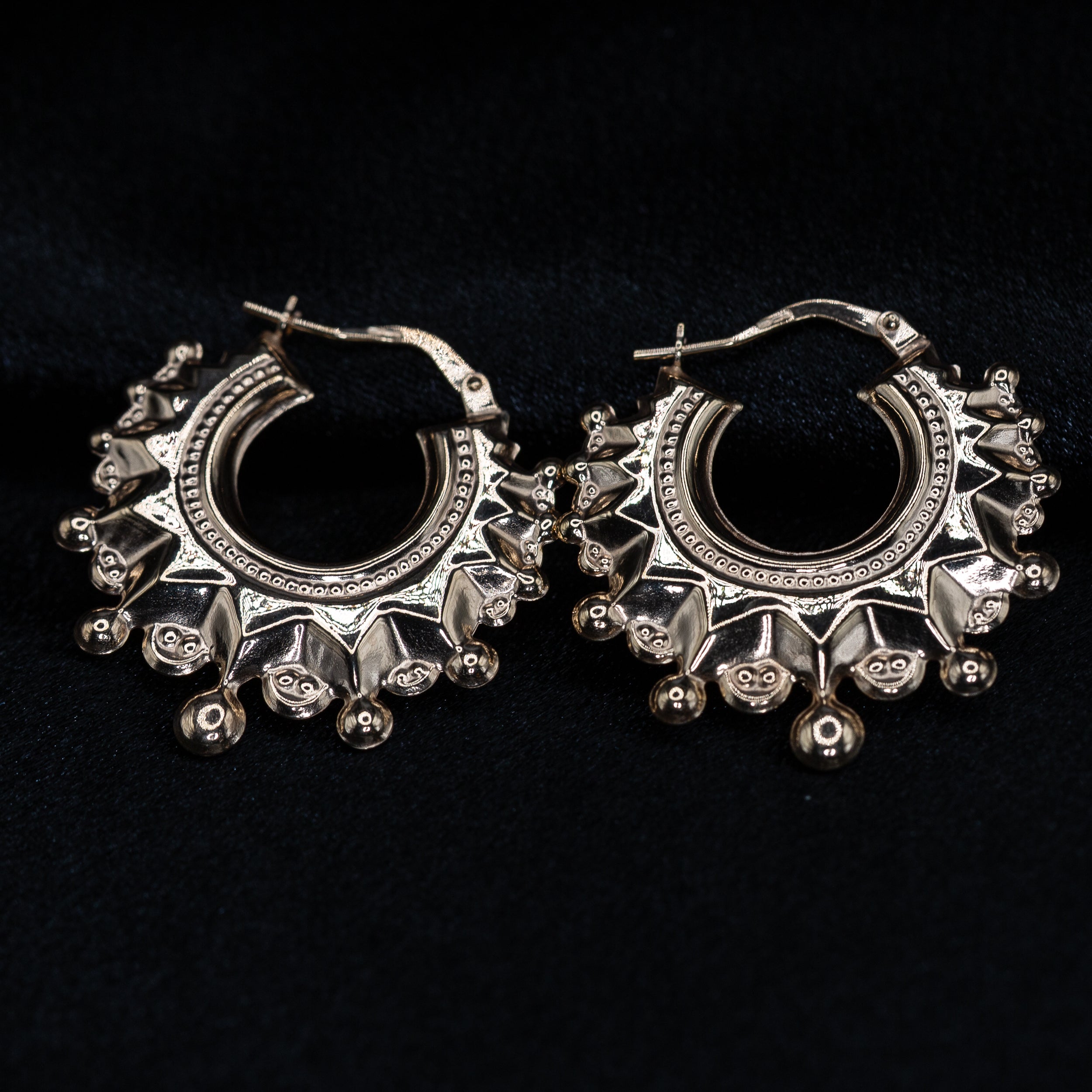 9ct Yellow Gold Round Creole Spike Earrings – Timeless & Elegant Design