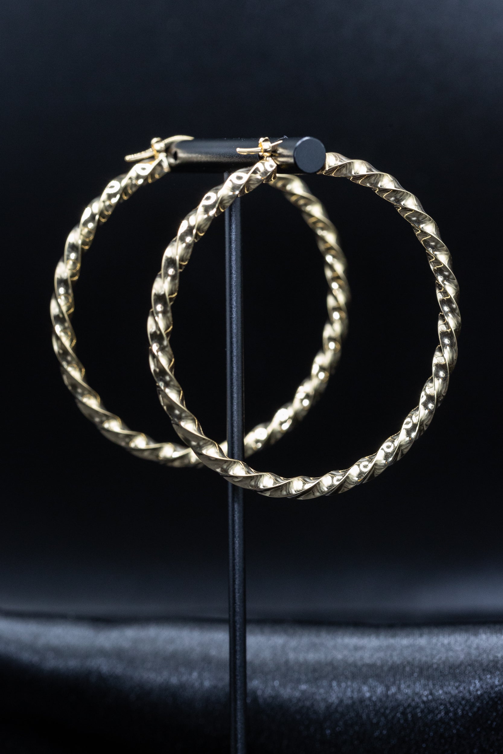 9ct Yellow Gold Polished Twist Hoop Earrings – Elegant; Stylish Design