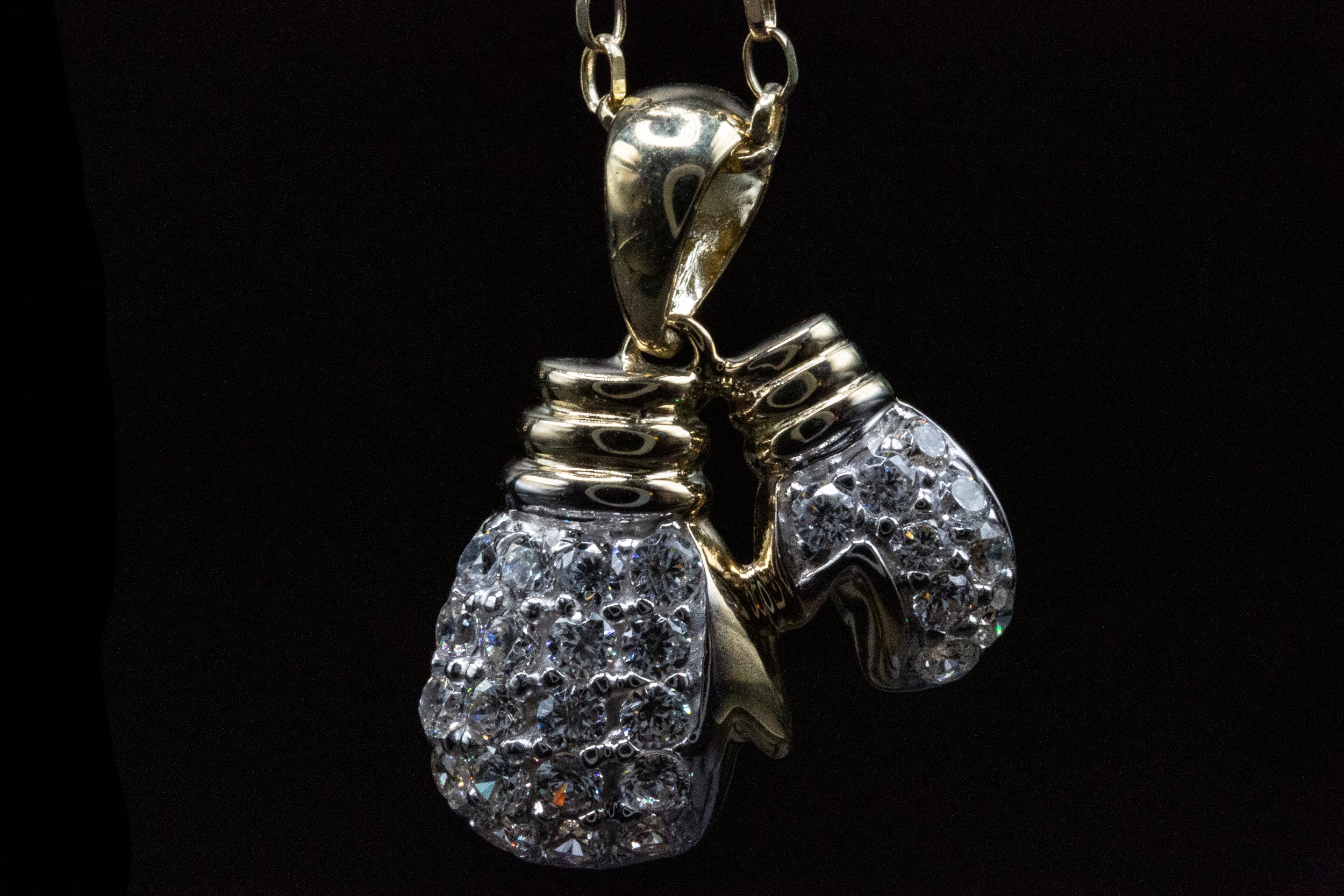 9ct Yellow Gold CZ Boxing Gloves Pendant & 9ct Gold Diamond Cut Belcher Chain (24 Inch)