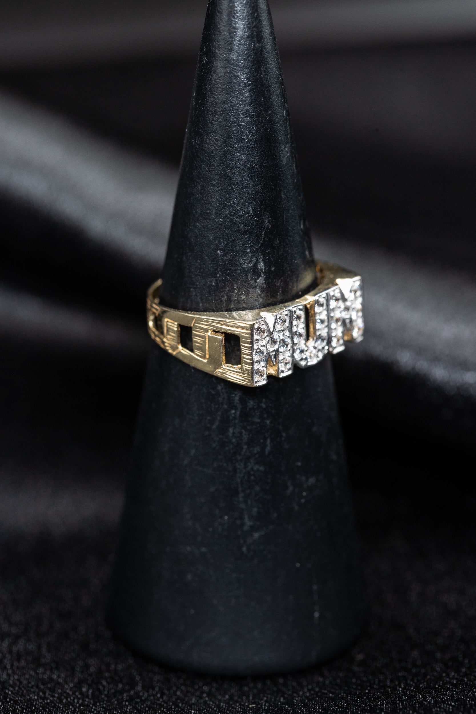 9ct Yellow Gold CZ Mum Ring – A Sparkling Tribute to Motherhood Sizes: Q & S