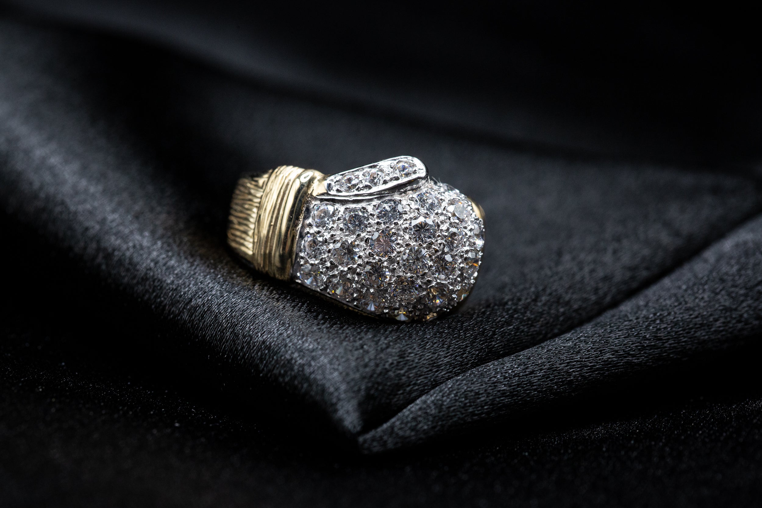 9ct Yellow Gold CZ Boxing Glove Ring – A Bold Statement of Strength & Power Sizes: T, X and R