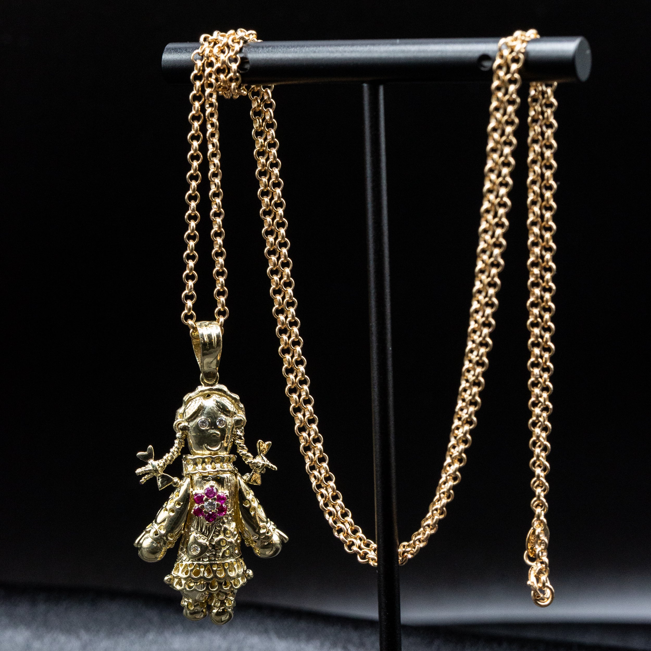 9ct Yellow Gold CZ Moveable Ragdoll Pendant/Necklace