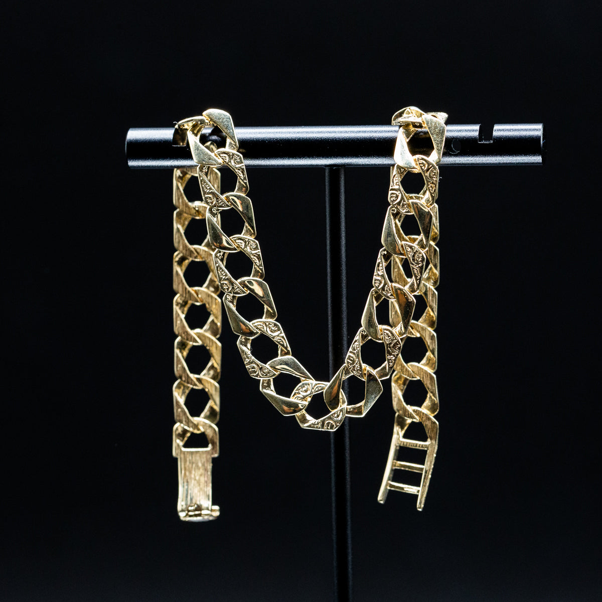9ct Yellow Gold Gents Curb Chaps Bracelet 8.5 Inch .375