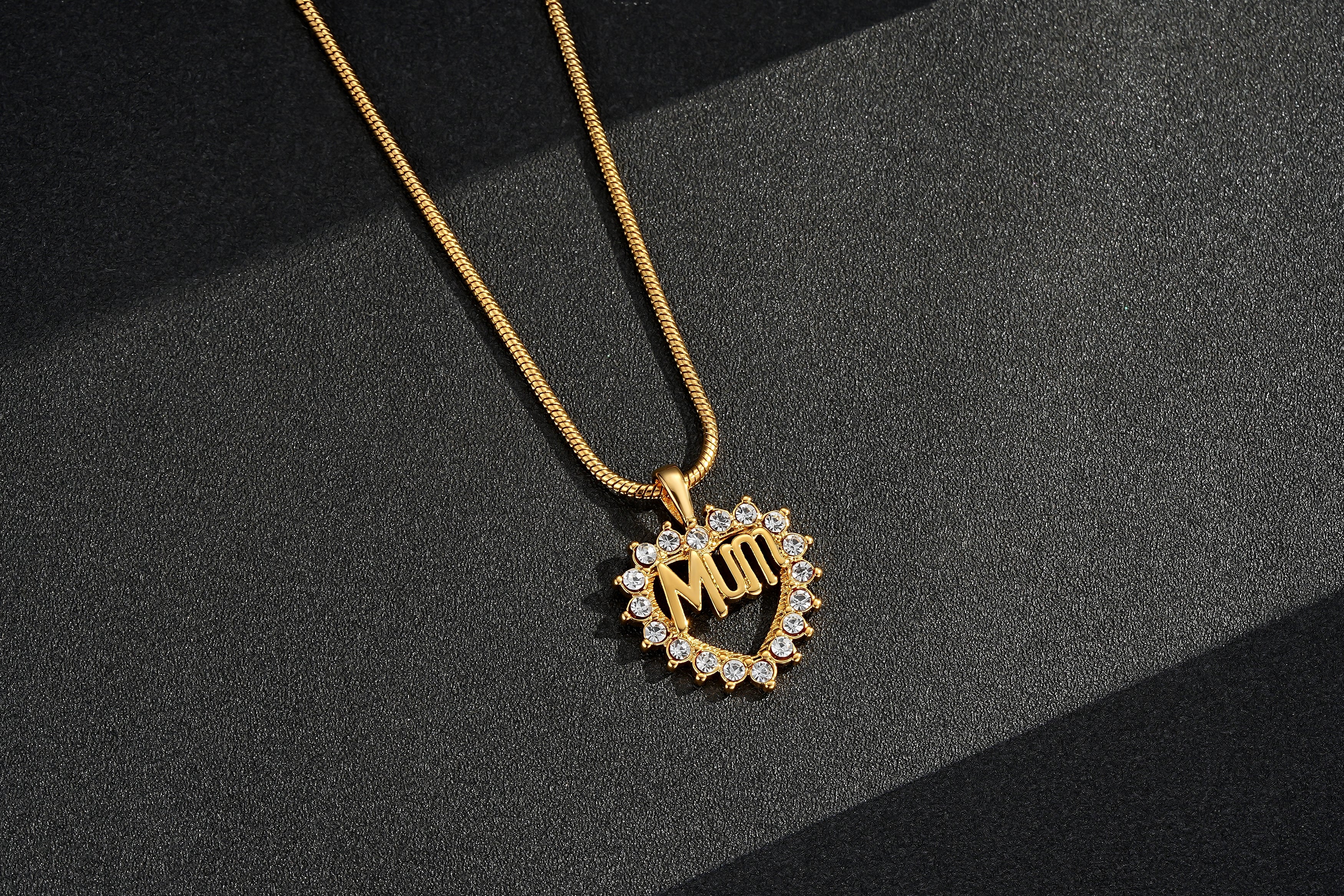 Gold Heart MUM Pendant Necklace with Clear Stones 22” Snake Chain 17.5g Jewellery Gift