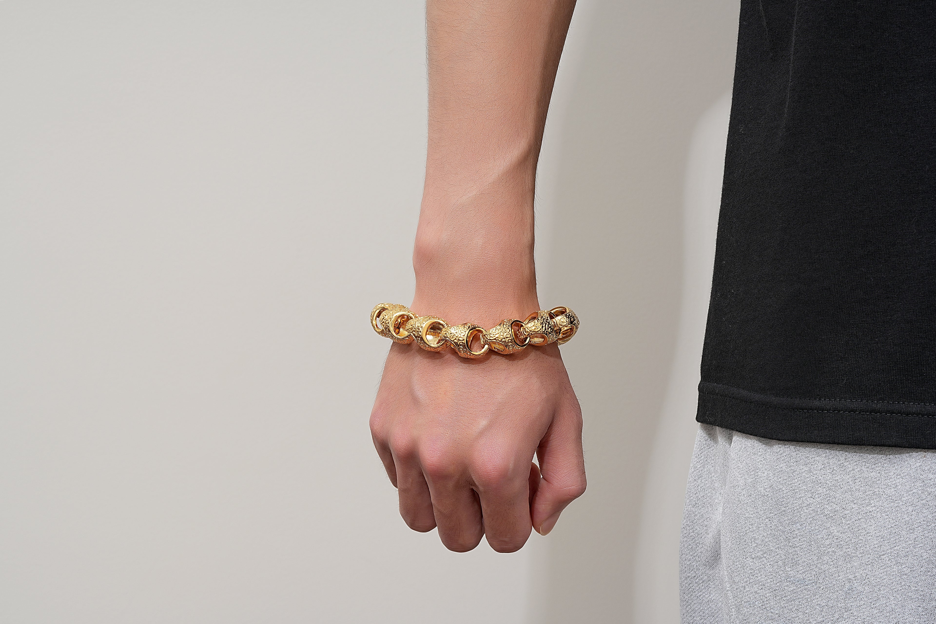 17mm Gold Acorn Link Bracelet 8–8.5” Heavy Patterned XL Statement 104g Jewellery