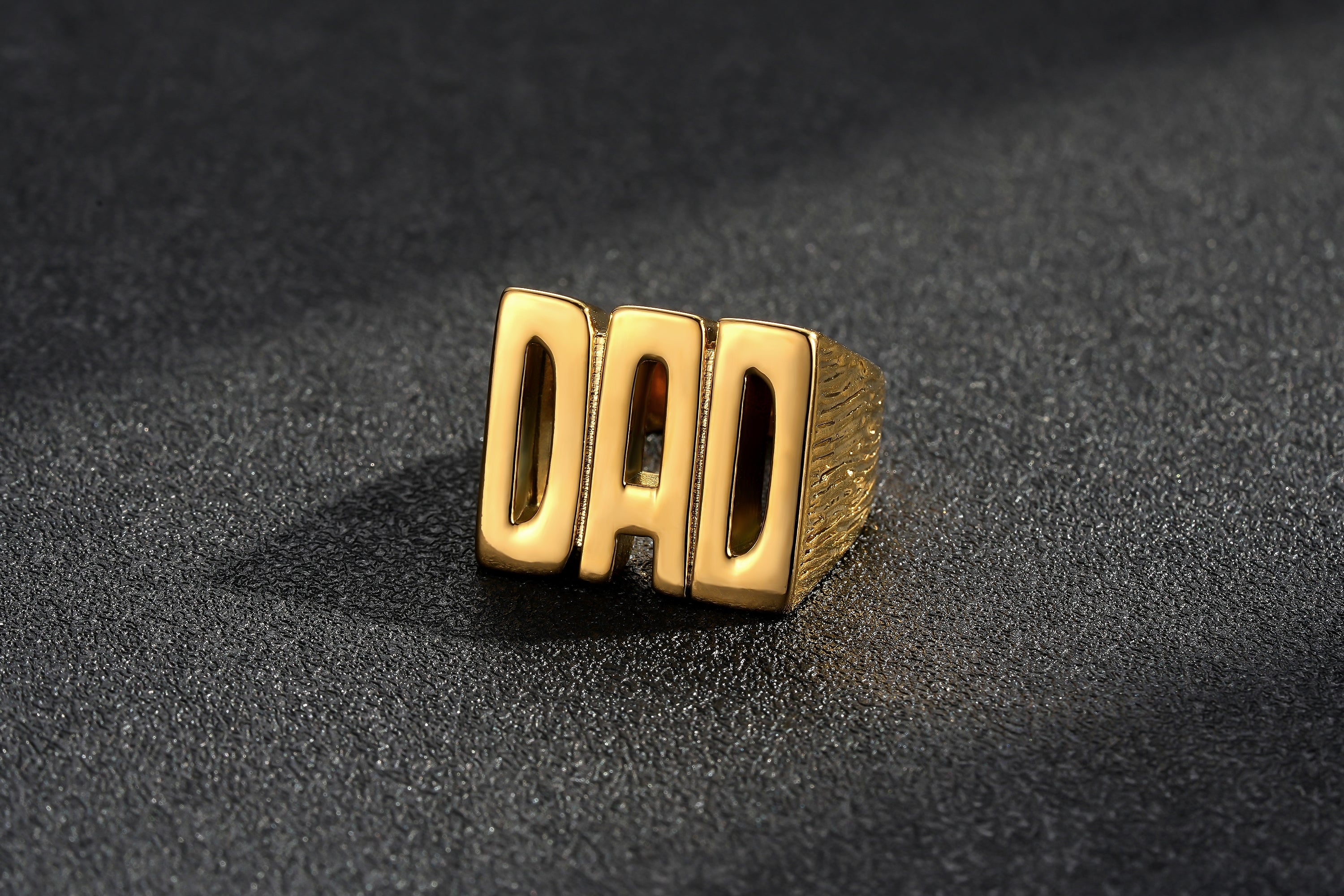 Gold Best Dad Ever Ring – Barked Sides (Sizes 10, 11, and 12)