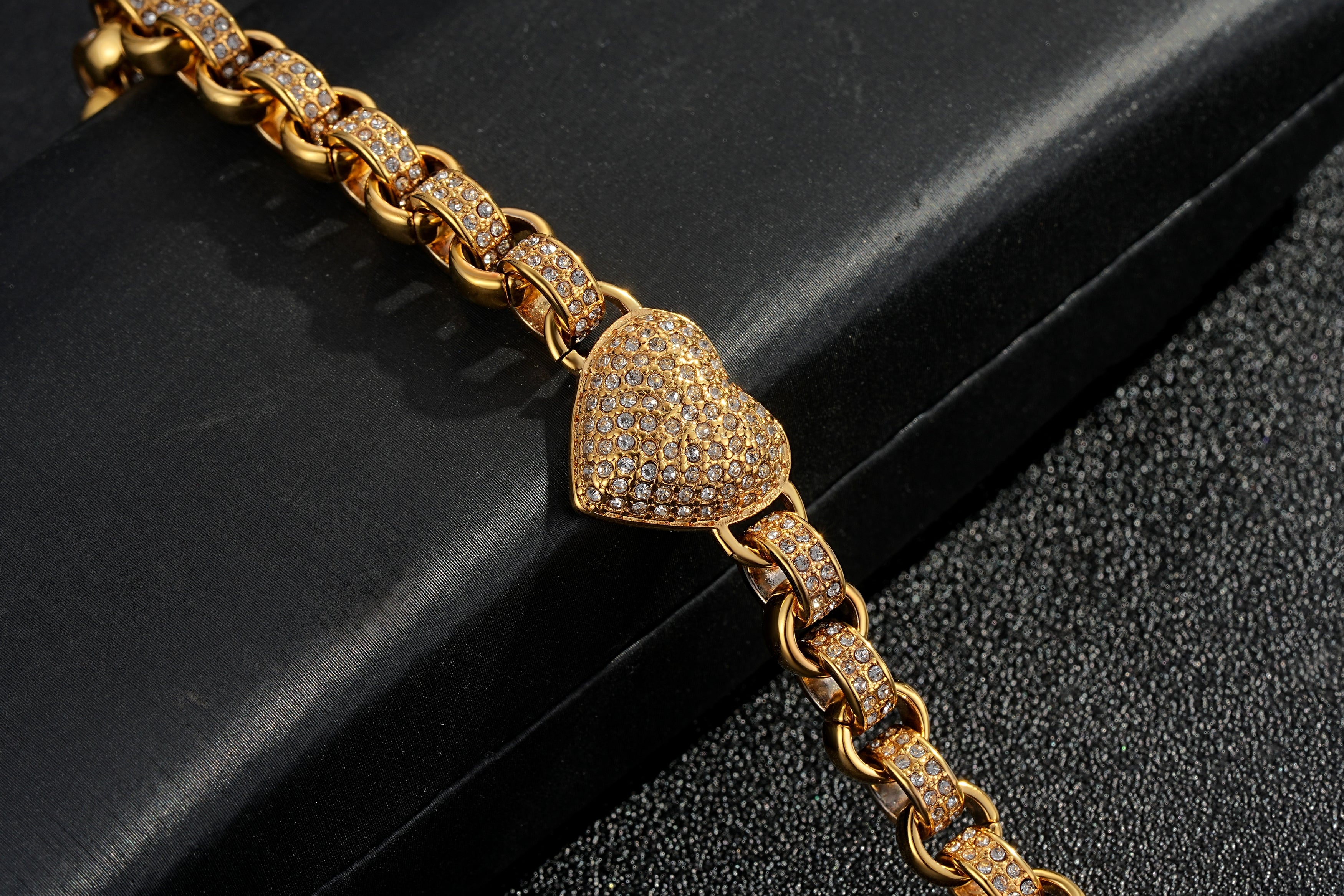 Gold Heart Charm Bracelet with Clear Stones 7.5–8” Wrist 27g Jewellery Gift