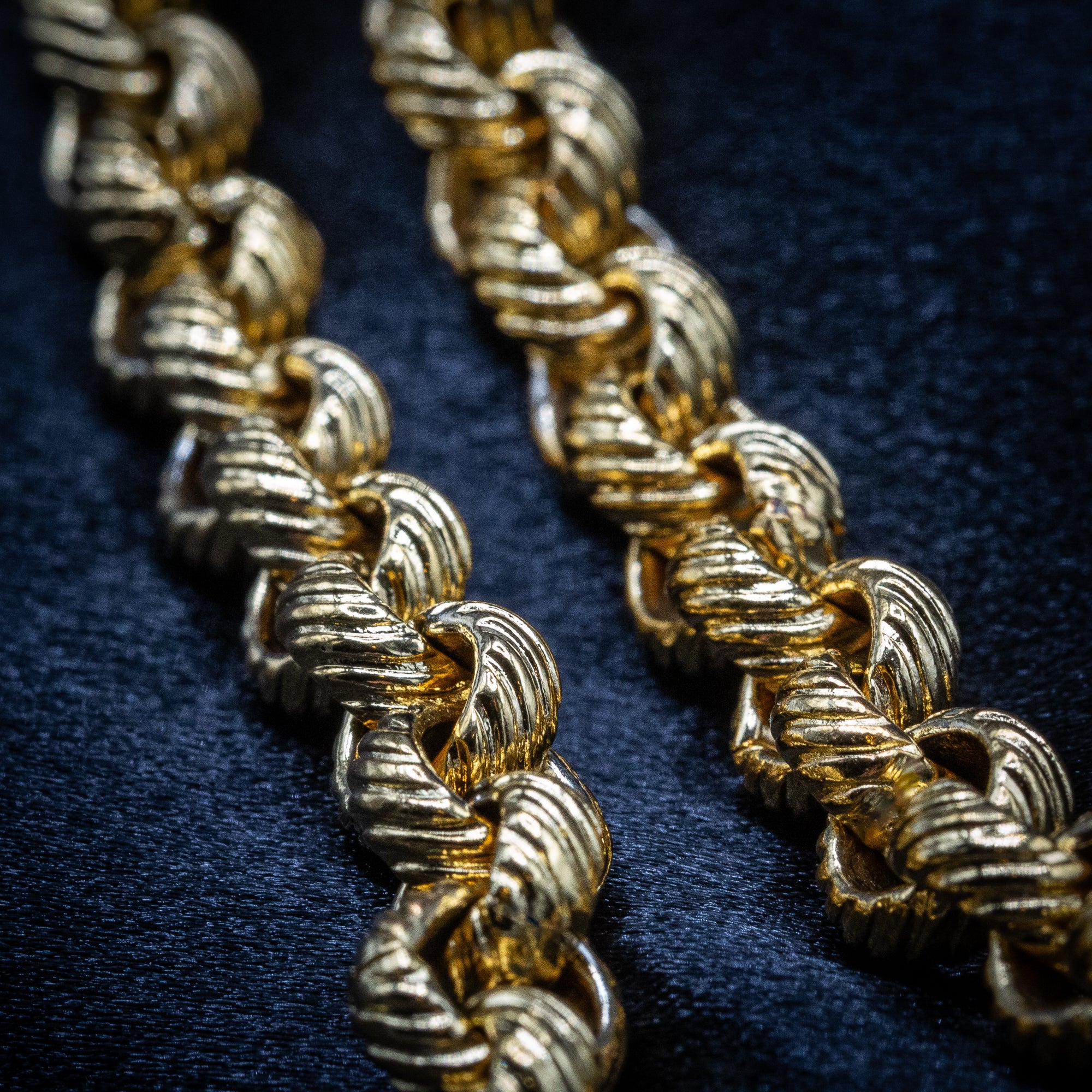 9mm Gold Lined Pattern Belcher Chain - 22 & 24 Inches