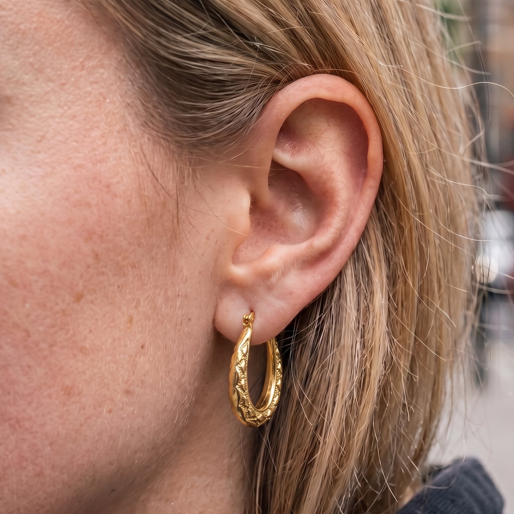 Gold Diamond-Cut Oval Creole Hoop Earrings 25mm