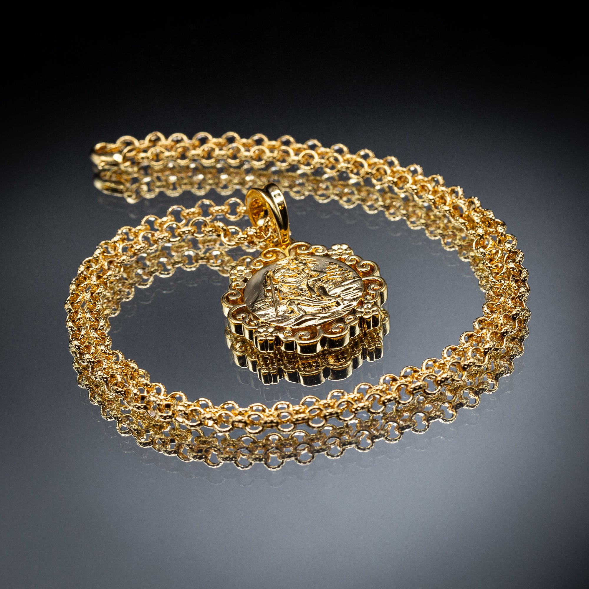 Gold St Christopher Pendant with Flower Mount 22 Inch 4mm Belcher Chain