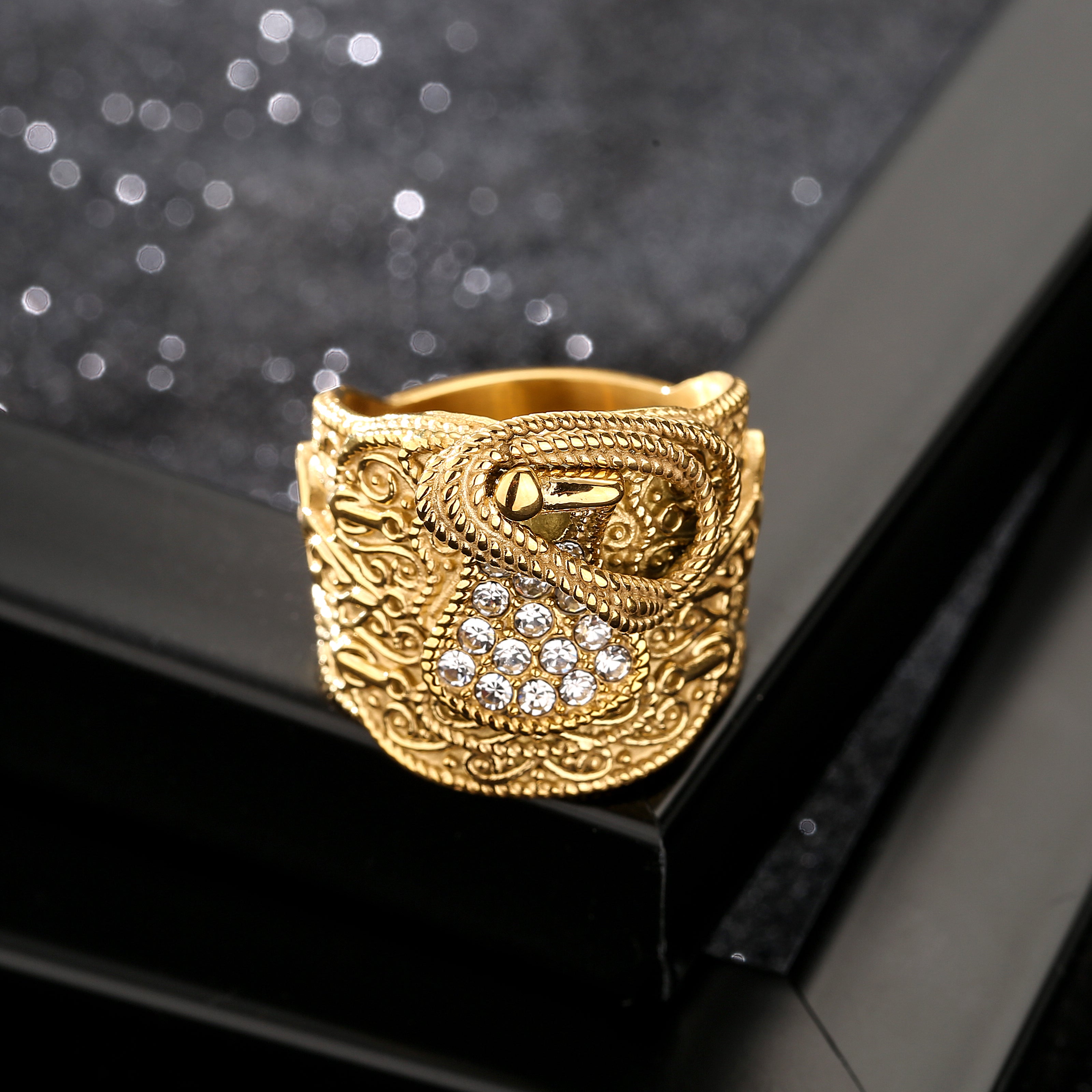 Gold Saddle Ring with Stones Size 10 T Tarnish Resistant Statement Jewellery
