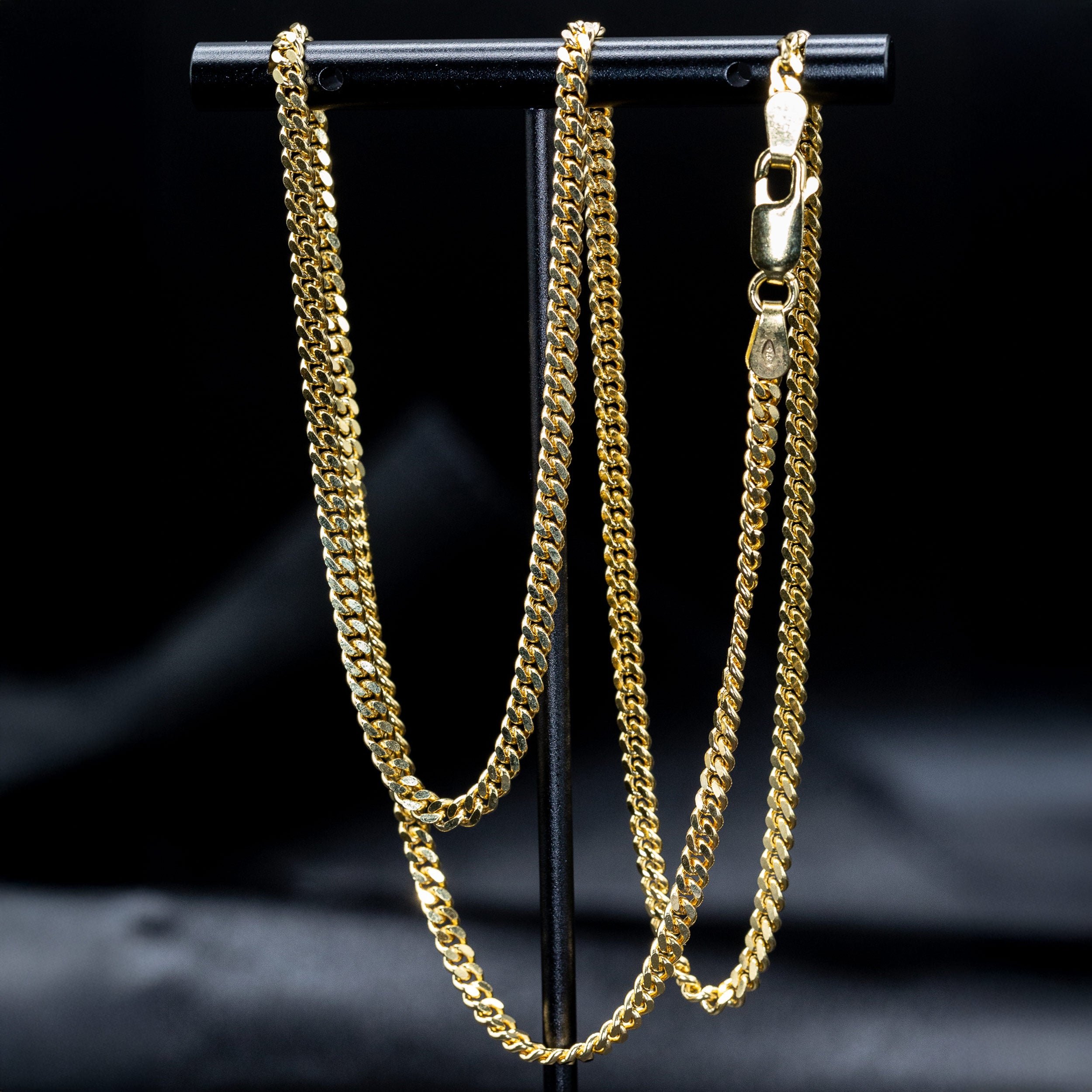 9ct Yellow Gold Traditional Classic Curb Chain – Timeless & Durable Italian Craftsmanship