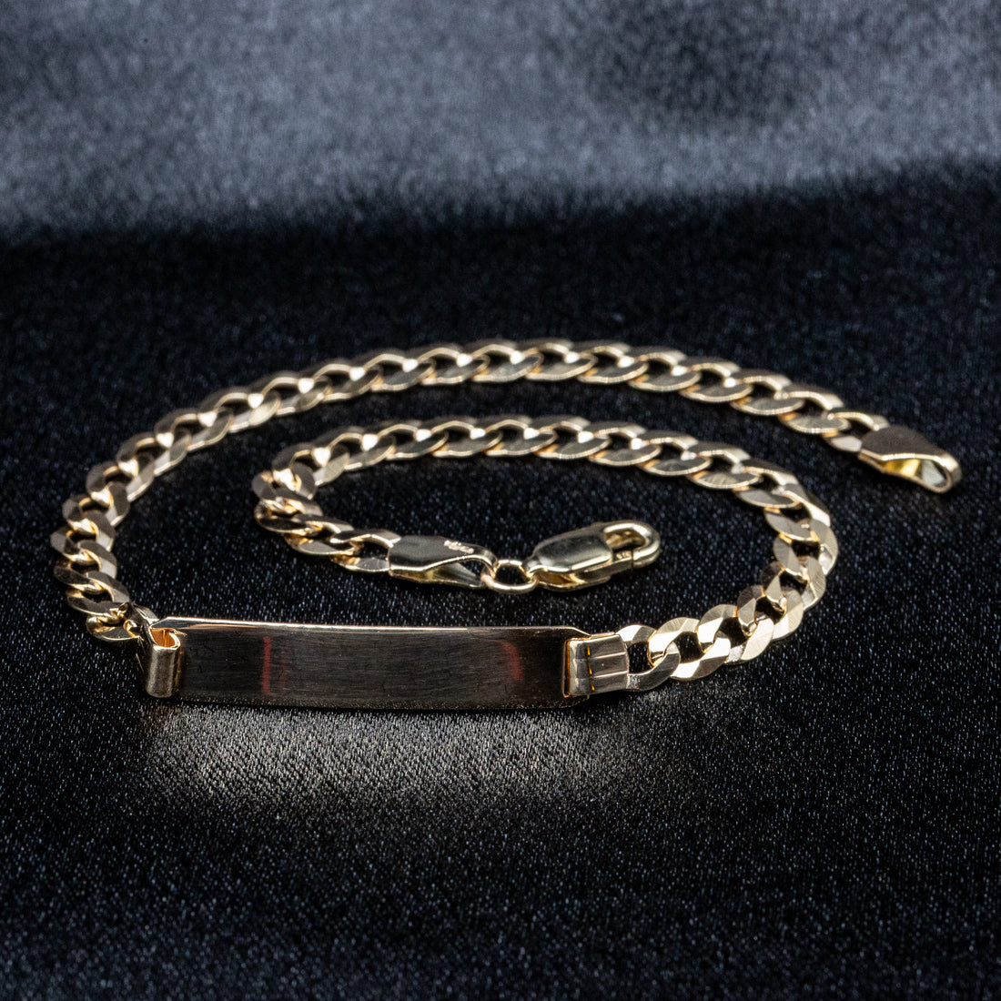 9ct Yellow Gold Gents Curb ID Bracelet – Classic & Timeless Design