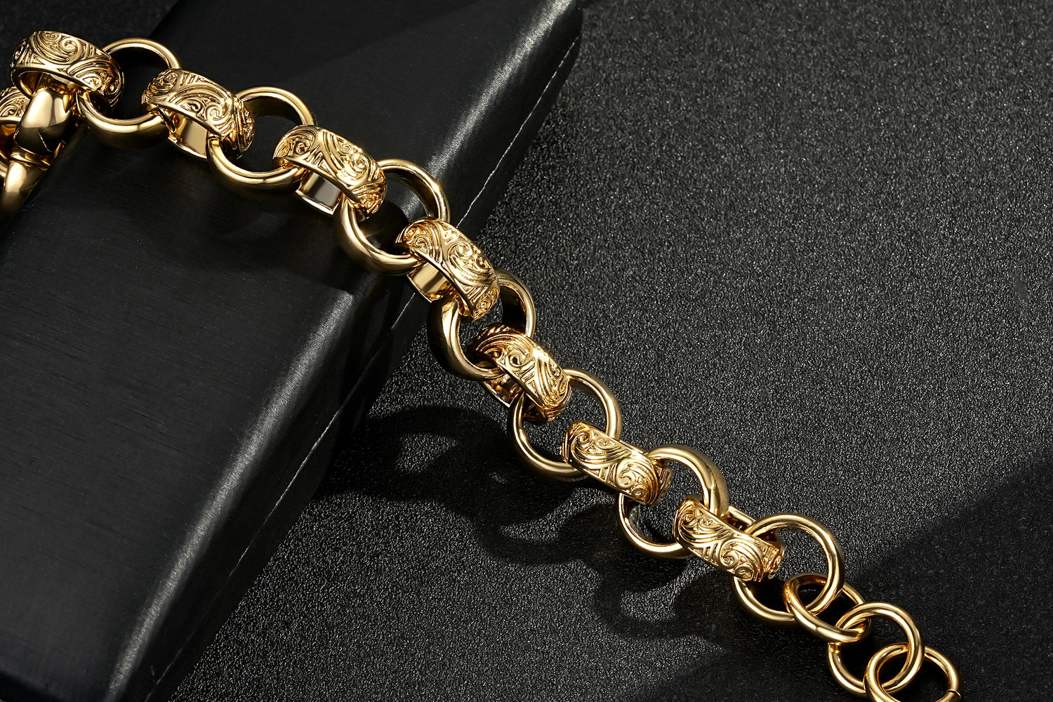 Gold-filled Belcher bracelet with crystal pattern, 18mm wide, 8-inch length, 50 grams.