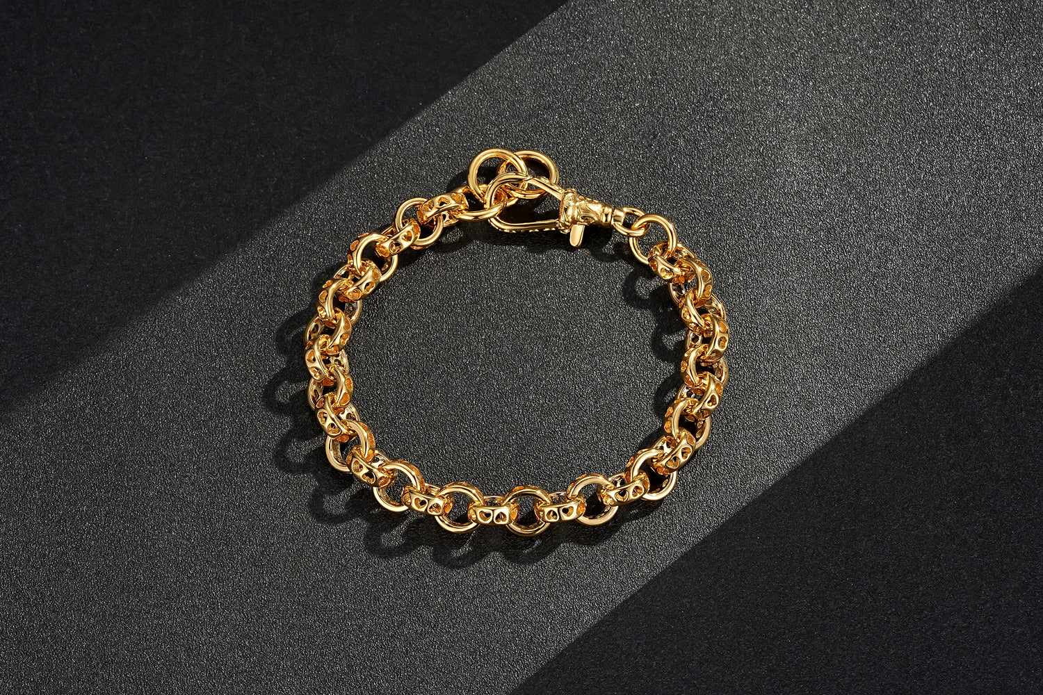 10mm Gold Heart Hollow Link Bracelet – Fits 7.5–8” Wrist – 27g