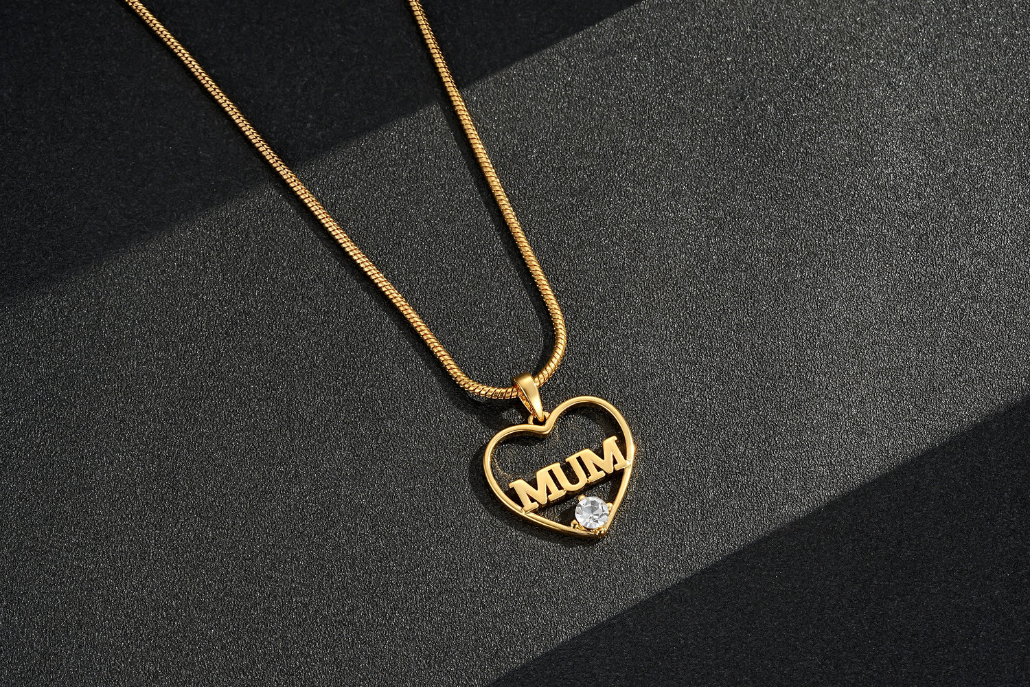 Gold MUM Heart Pendant with Diamonds 22” Snake Chain Necklace Gift 16g