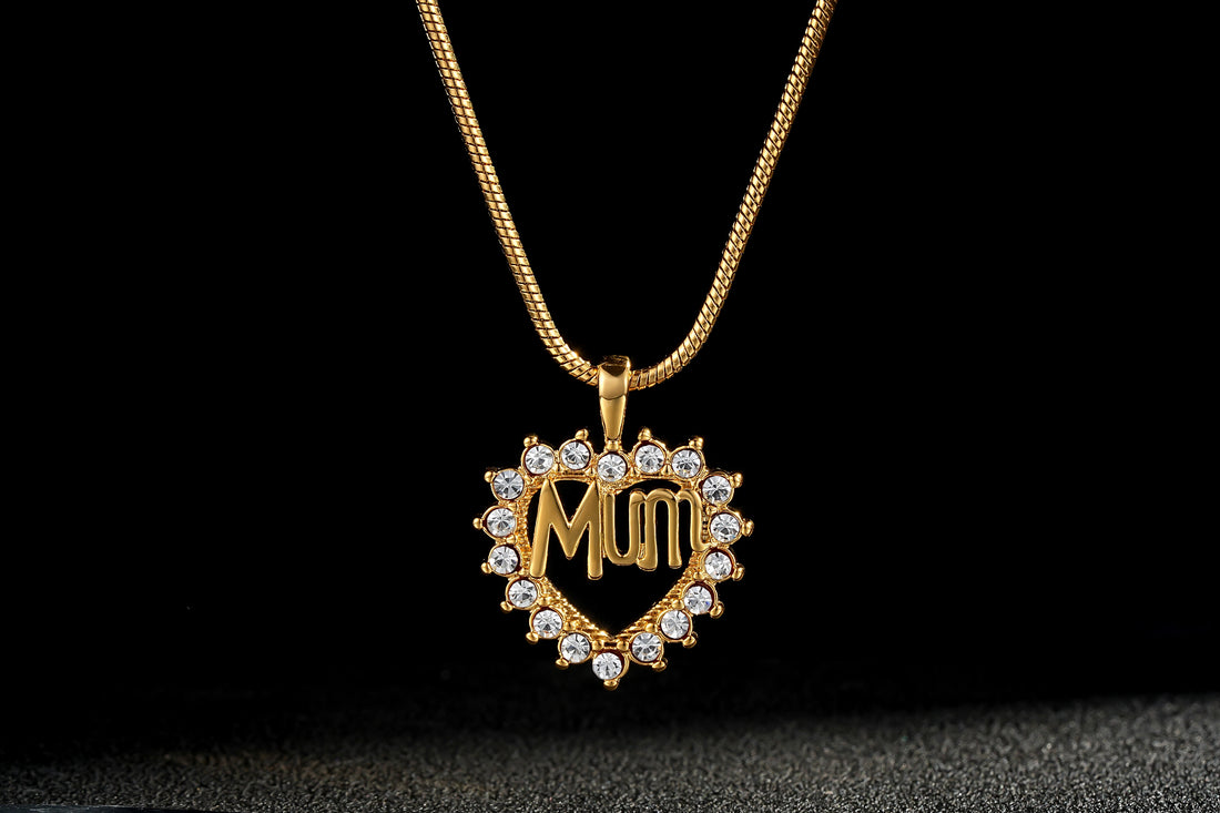 Gold Heart MUM Pendant Necklace with Clear Stones 22” Snake Chain 17.5g Jewellery Gift