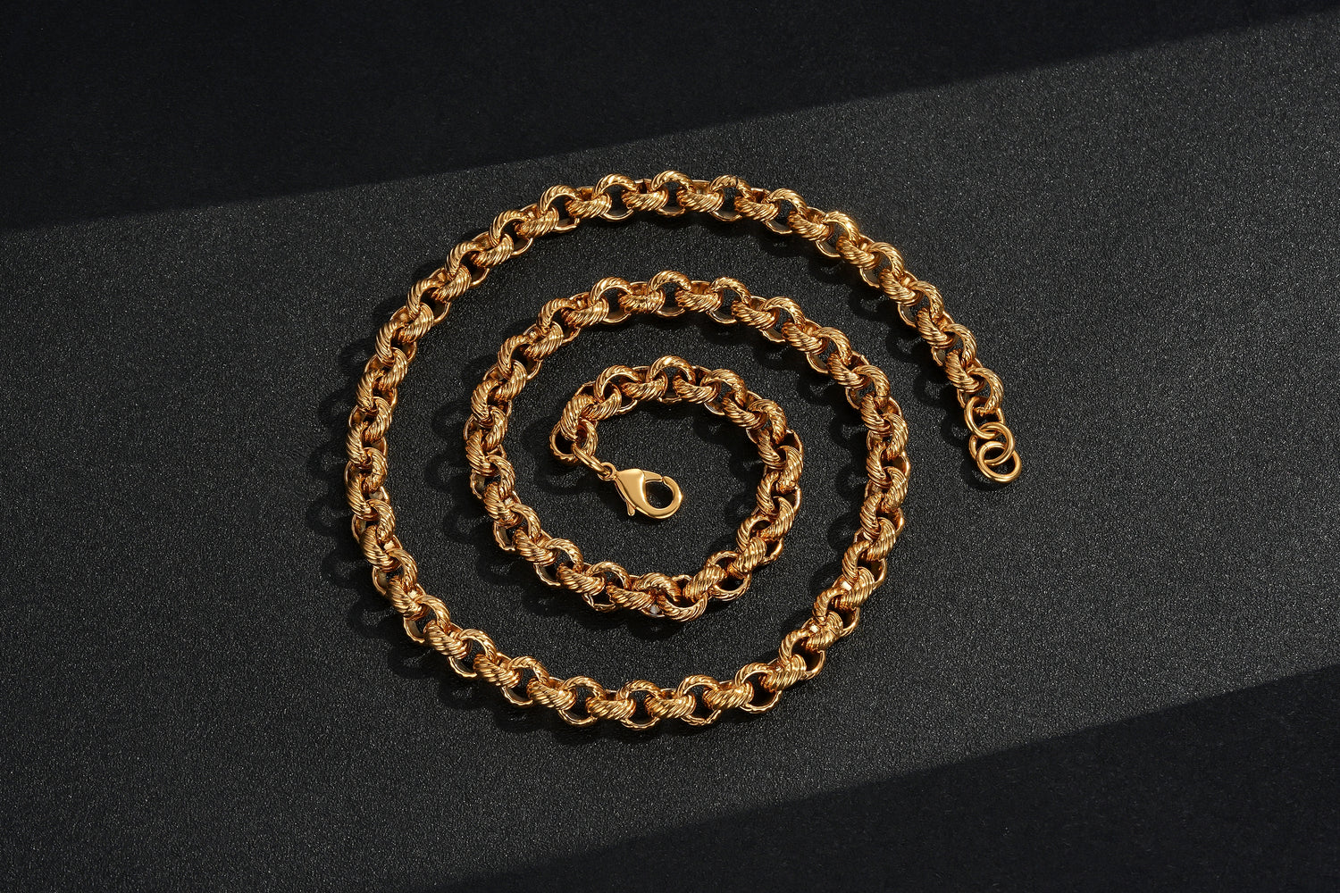 New 9mm Gold Lined Pattern Belcher Chain - Available in 22 Inches and 24 Inches