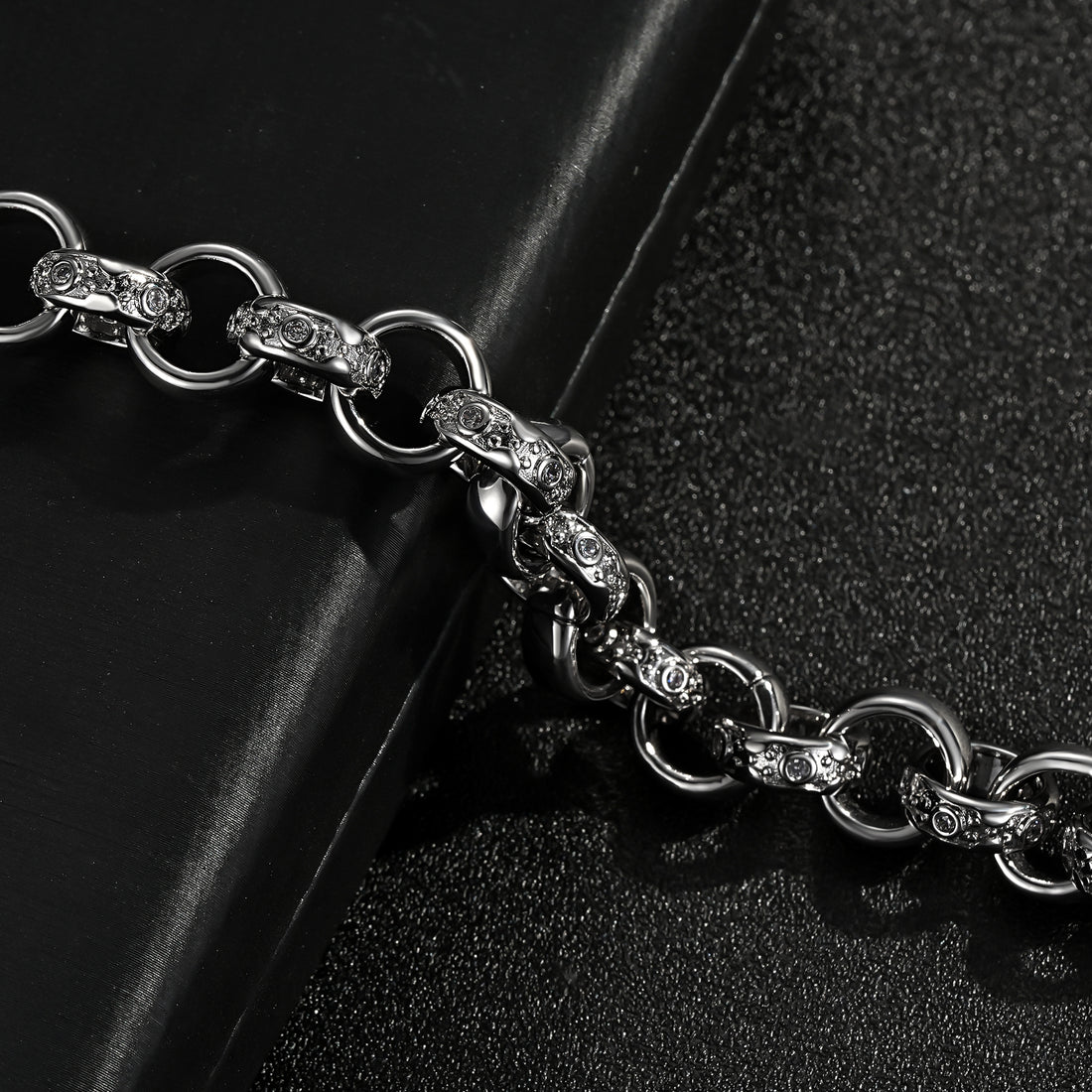 12mm Silver Filled Crystal Pattern Belcher Bracelet 8 Inches