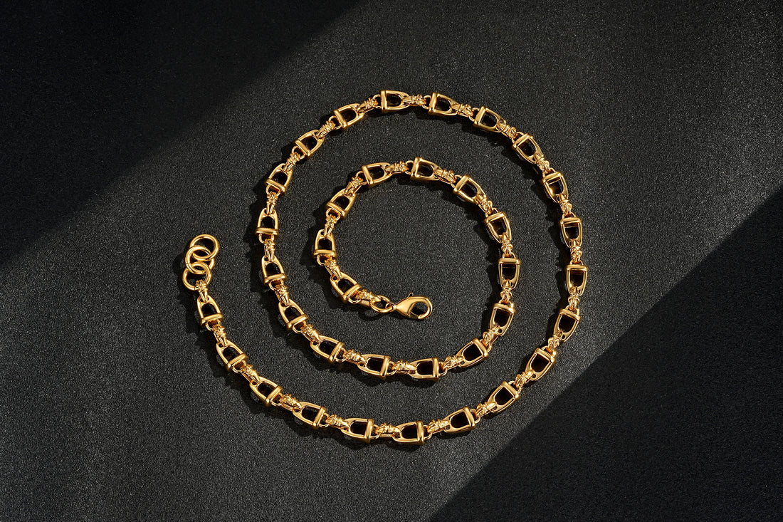Gold Stirrup &amp; Buckle Link Chain Necklace 24” Welded Equestrian Style 62g Heavy
