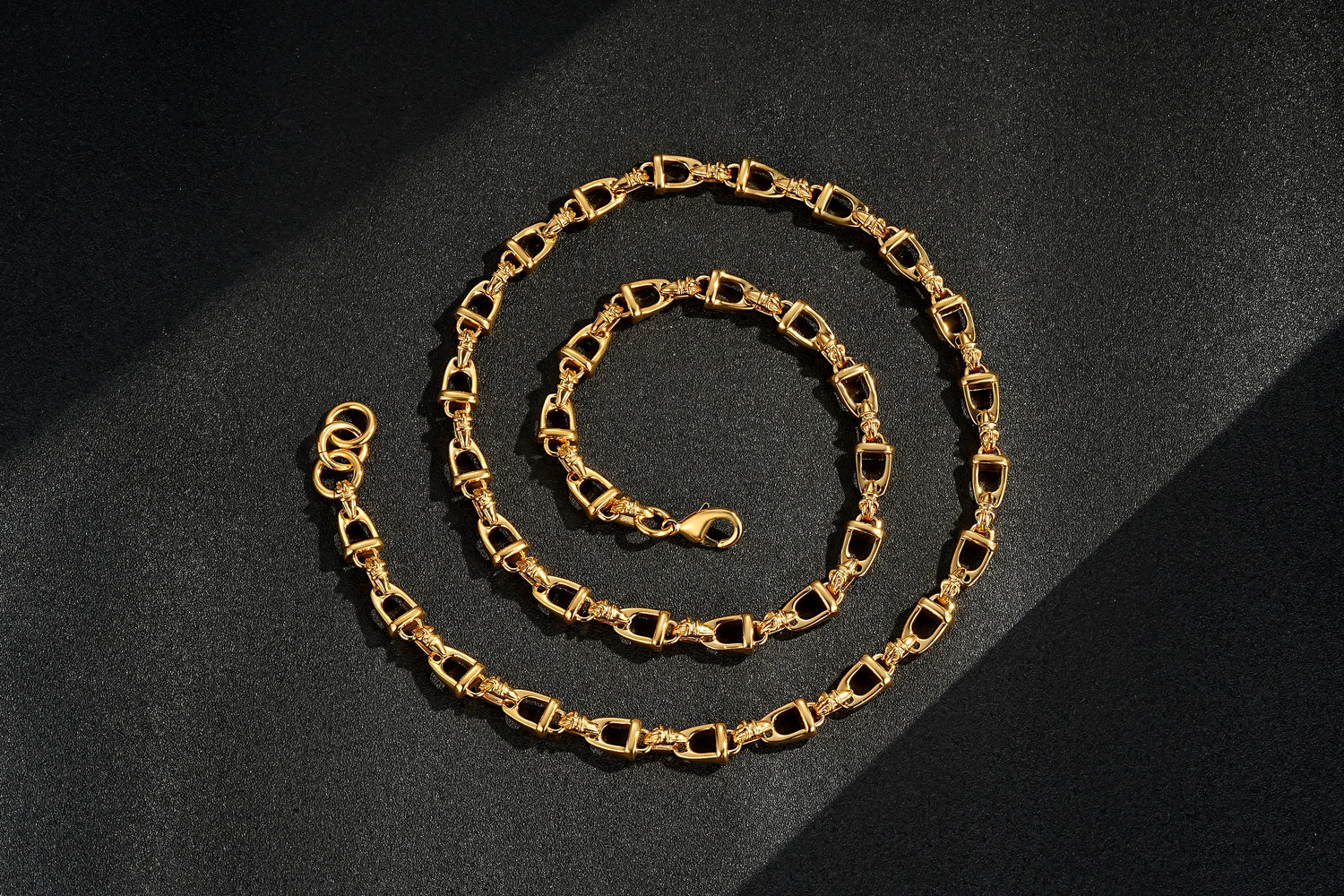 Gold Stirrup &amp; Buckle Link Chain Necklace 24” Welded Equestrian Style 62g Heavy