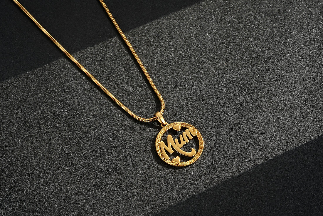 MUM Pendant Gold Necklace 22” Snake Chain Mother’s Day Gift for Her 17g