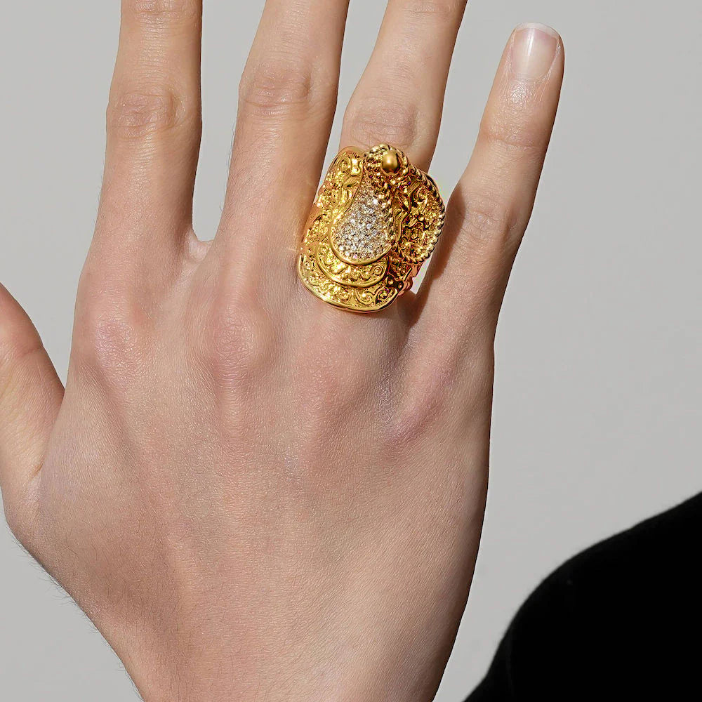 Heavy Gold XXXL Saddle Ring with Stones, Size V