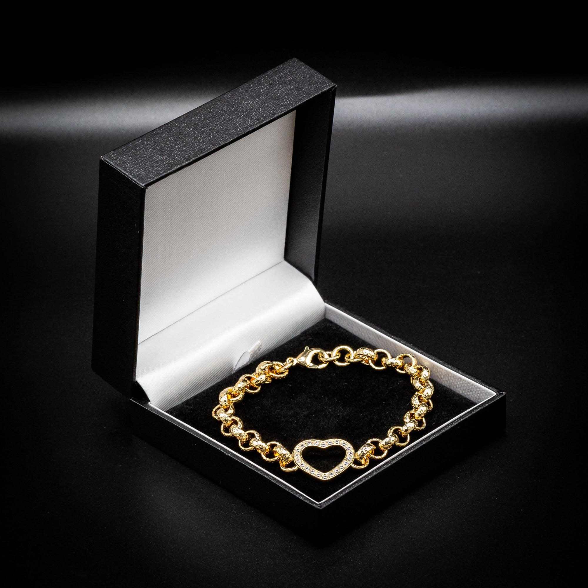 8mm Gold Open Heart Belcher Bracelet Stones 8/8.5 Inch