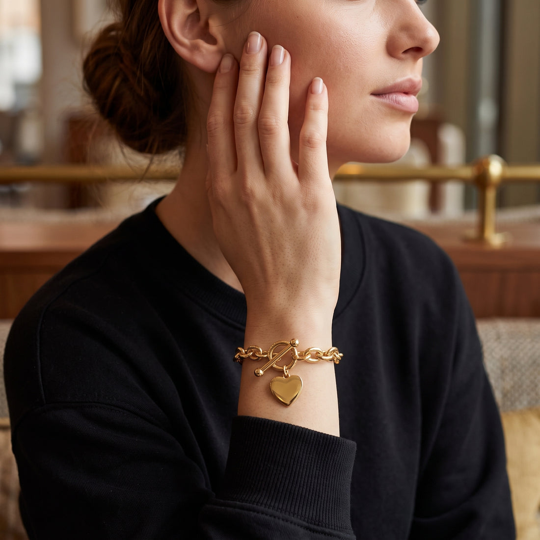 Gold Toggle Heart Bracelet Oval Links Tbar