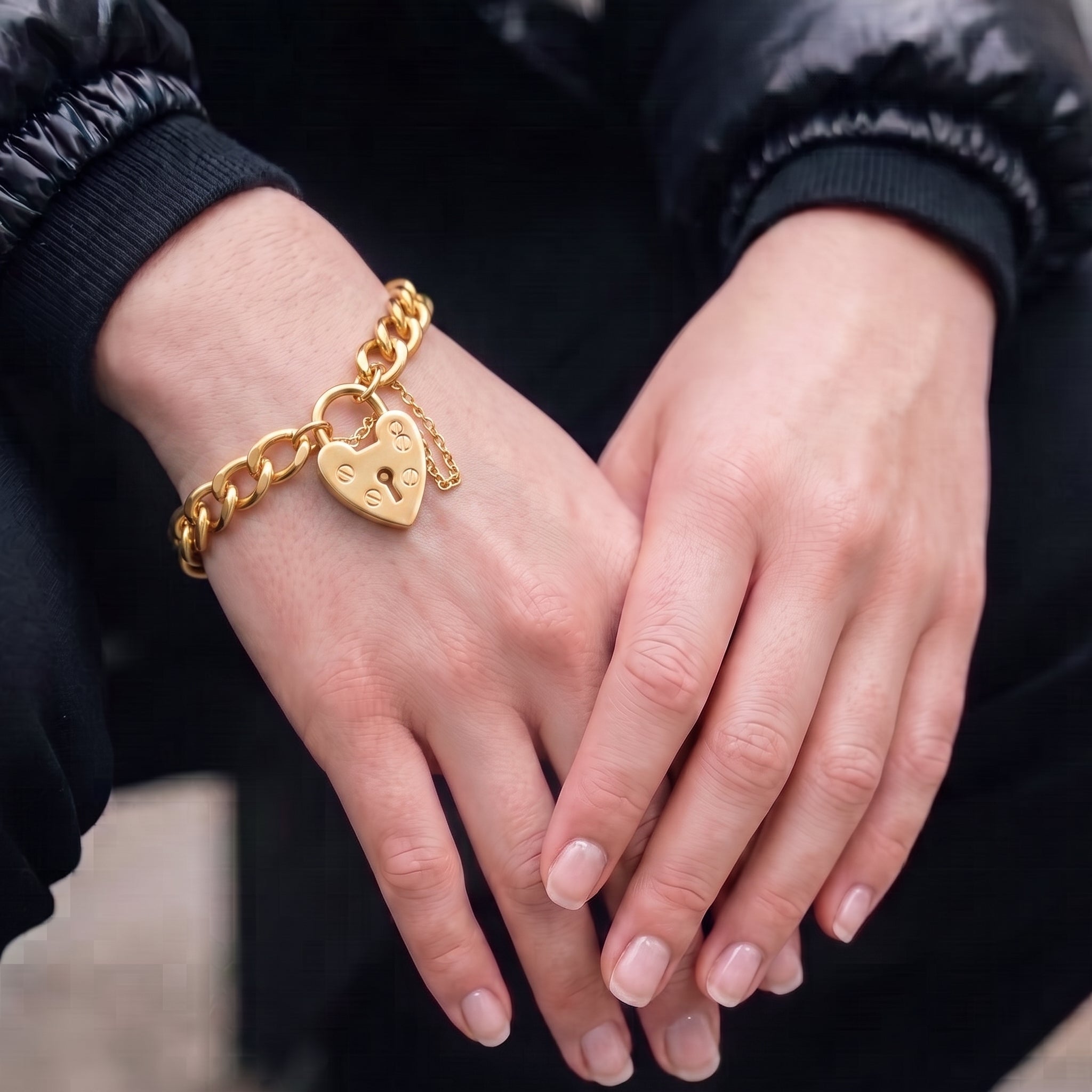 Gold Heart Lock Curb Bracelet 7mm