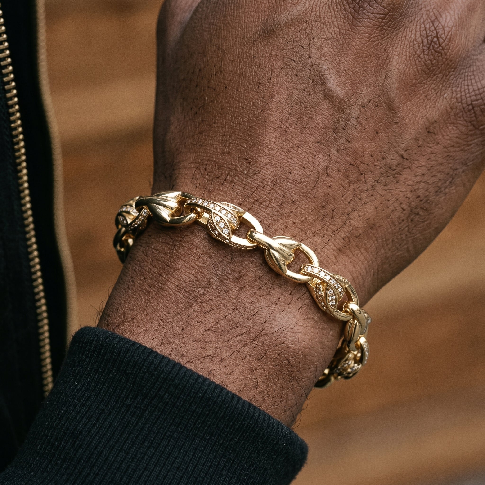 Luxury Gold 3D Tulip Bracelet with Stones and Albert Clasp