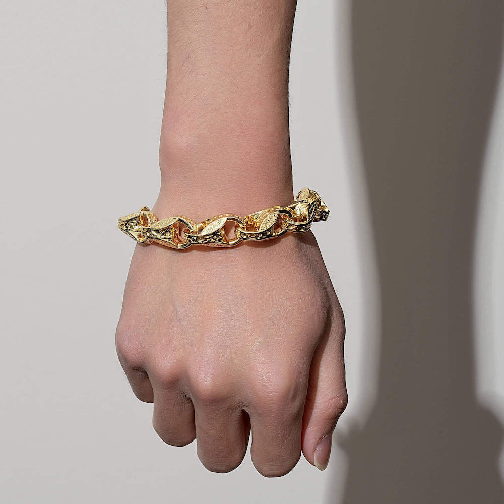 15mm wide gold tulip bracelet, 8-8.5 inches, 106 grams, gold-filled finish.