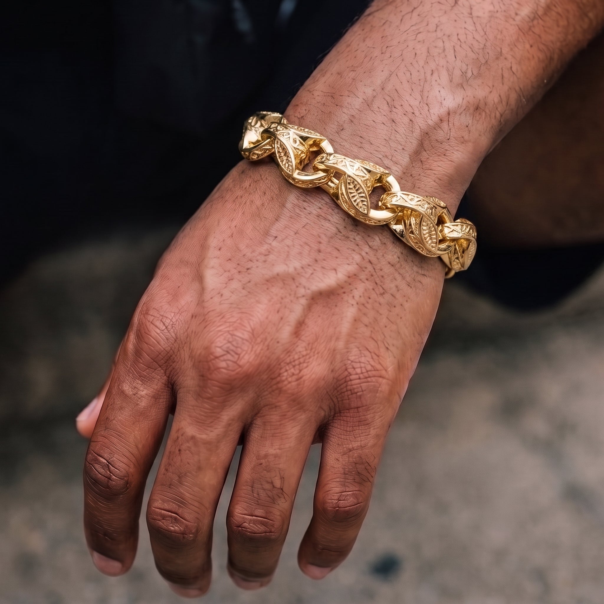 Gold 3D Tulip Bracelet 12mm