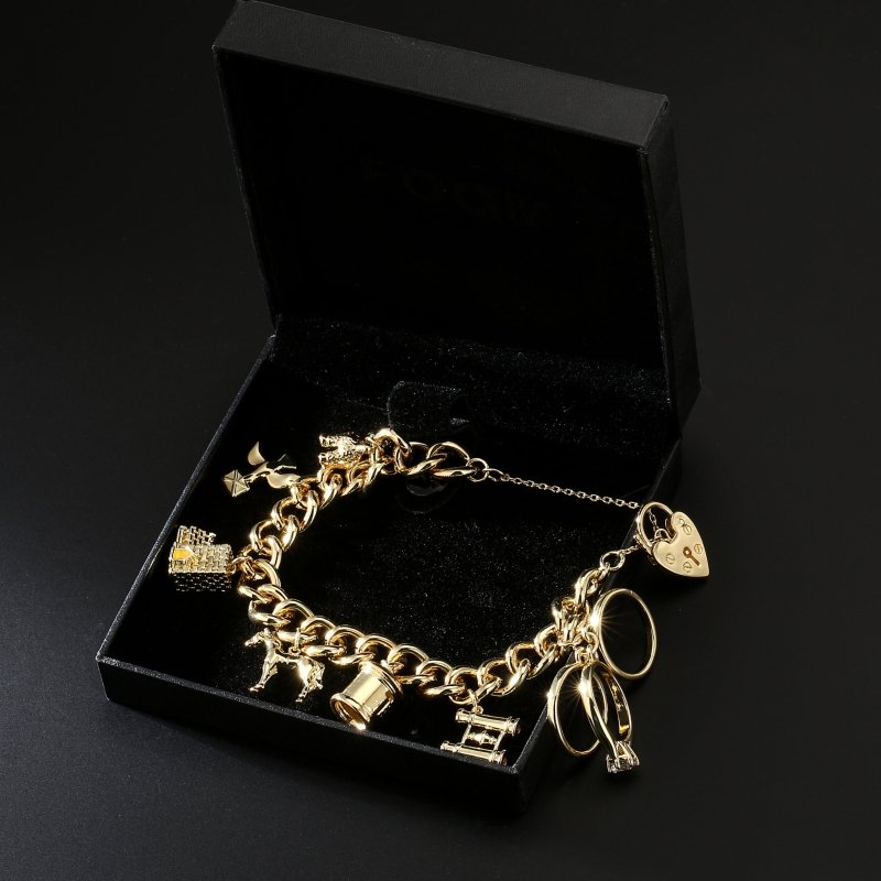 Gold Pets &amp; Post Charm Bracelet 8 Inches Heavy British Themed Solid Charms