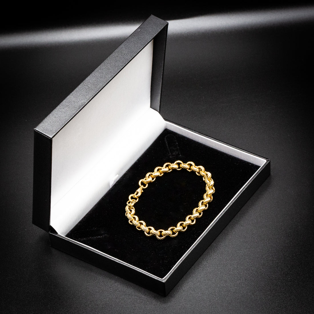 9mm gold lined patterned belcher bracelet