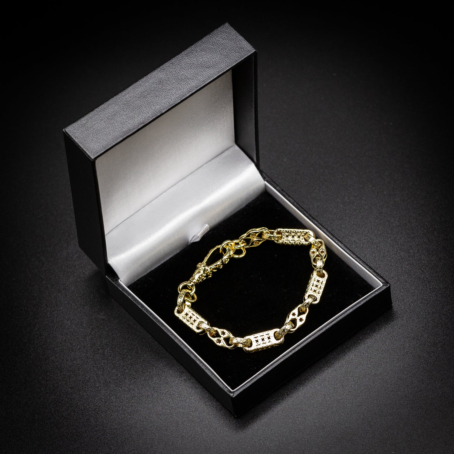 7mm Gold Stars and Bars Bracelet Albert Clasp 8/8.5 Inch