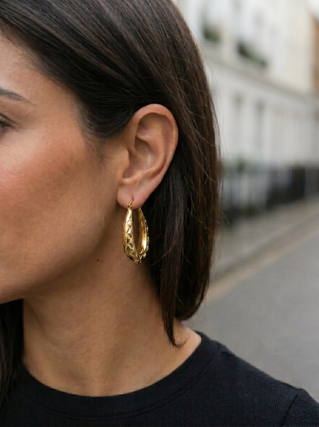 Gold Diamond-Cut Oval Creole Hoop Earrings 25mm