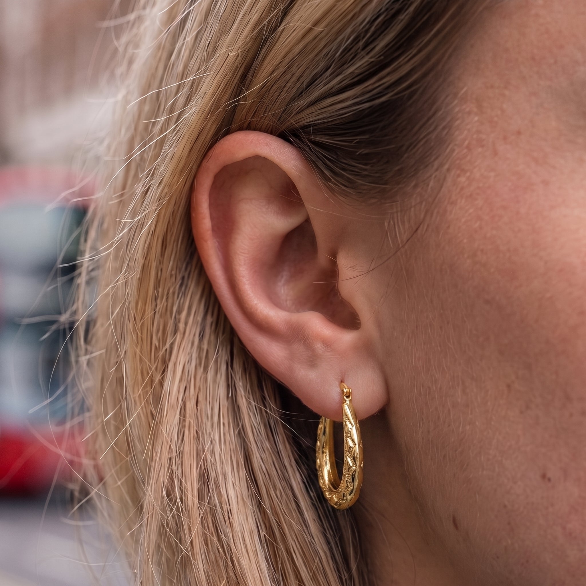 Gold Diamond-Cut Oval Creole Hoop Earrings 25mm