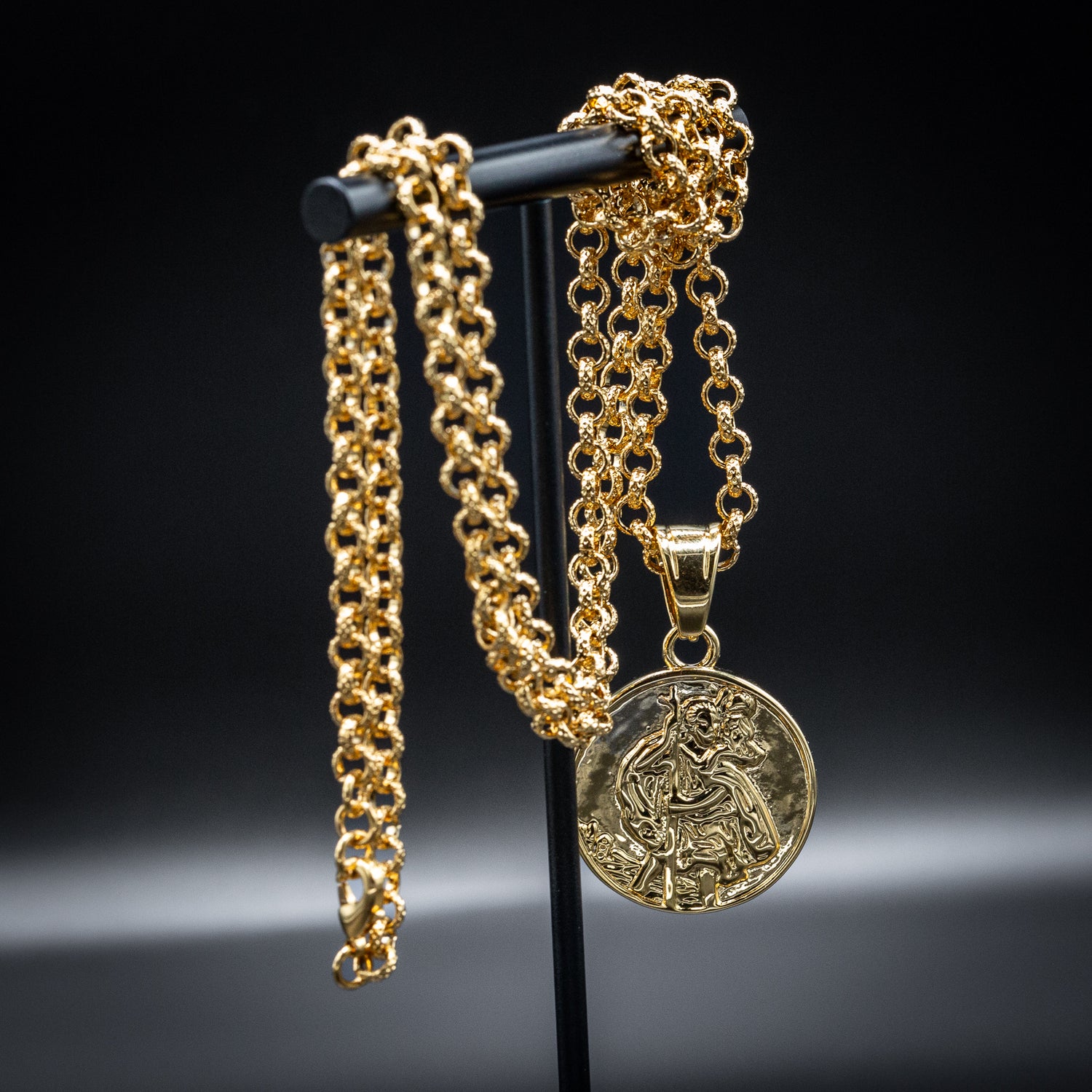 Gold St. Christopher Pendant 22 Inch 4mm Belcher Chain