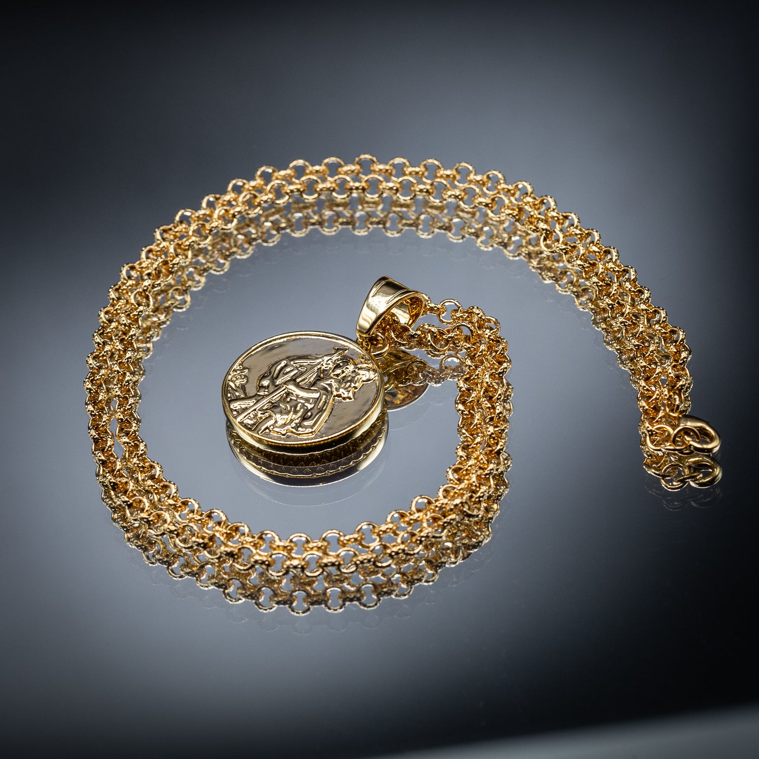 Gold St. Christopher Pendant 22 Inch 4mm Belcher Chain