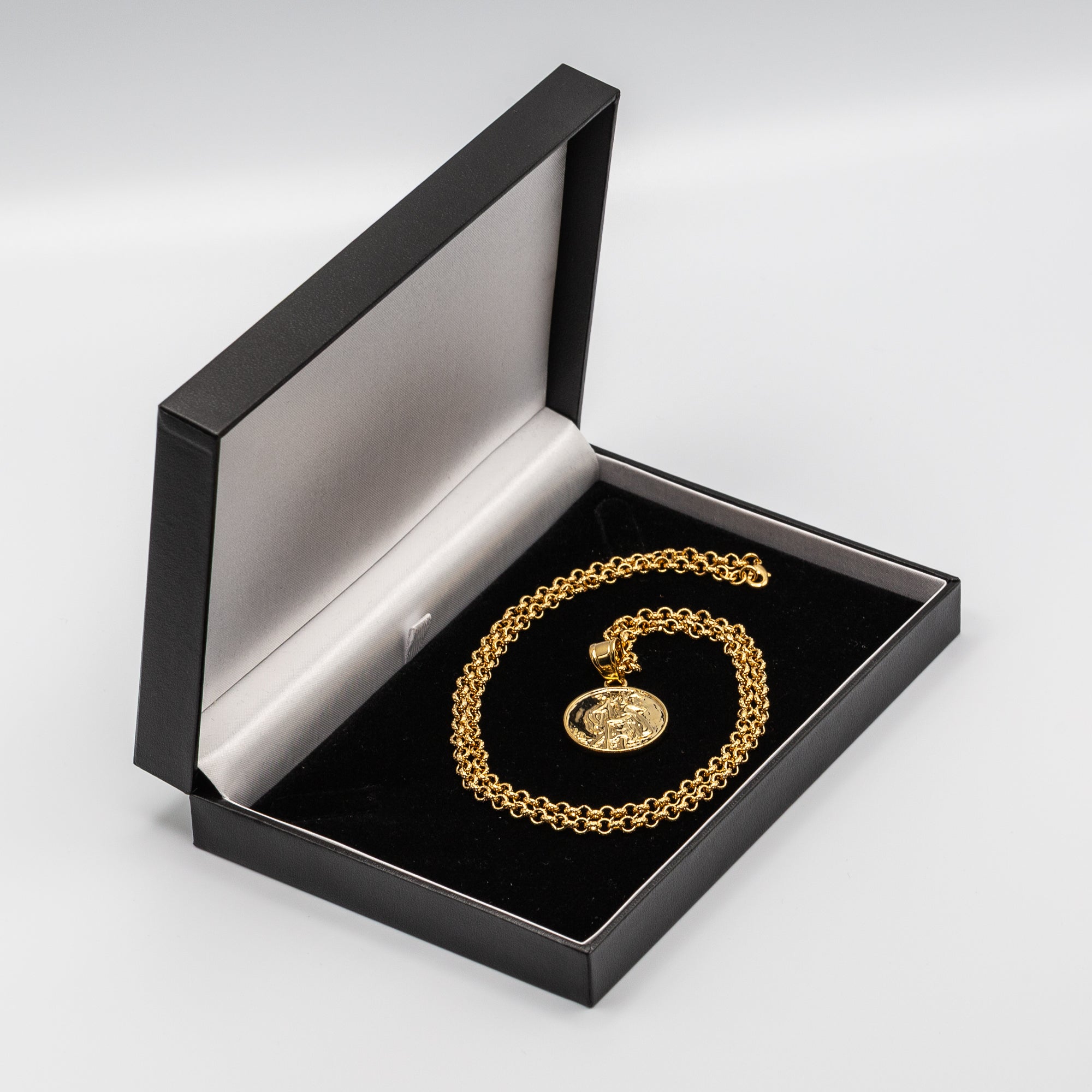 Gold St. Christopher Pendant 22 Inch 4mm Belcher Chain