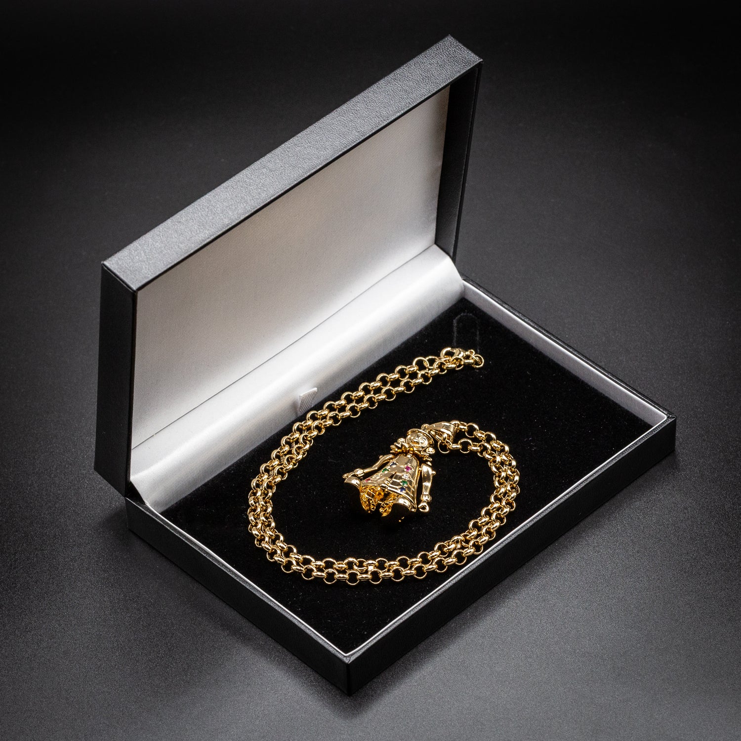 Gold Large Clown Pendant 22 Inch 4mm Belcher Chain