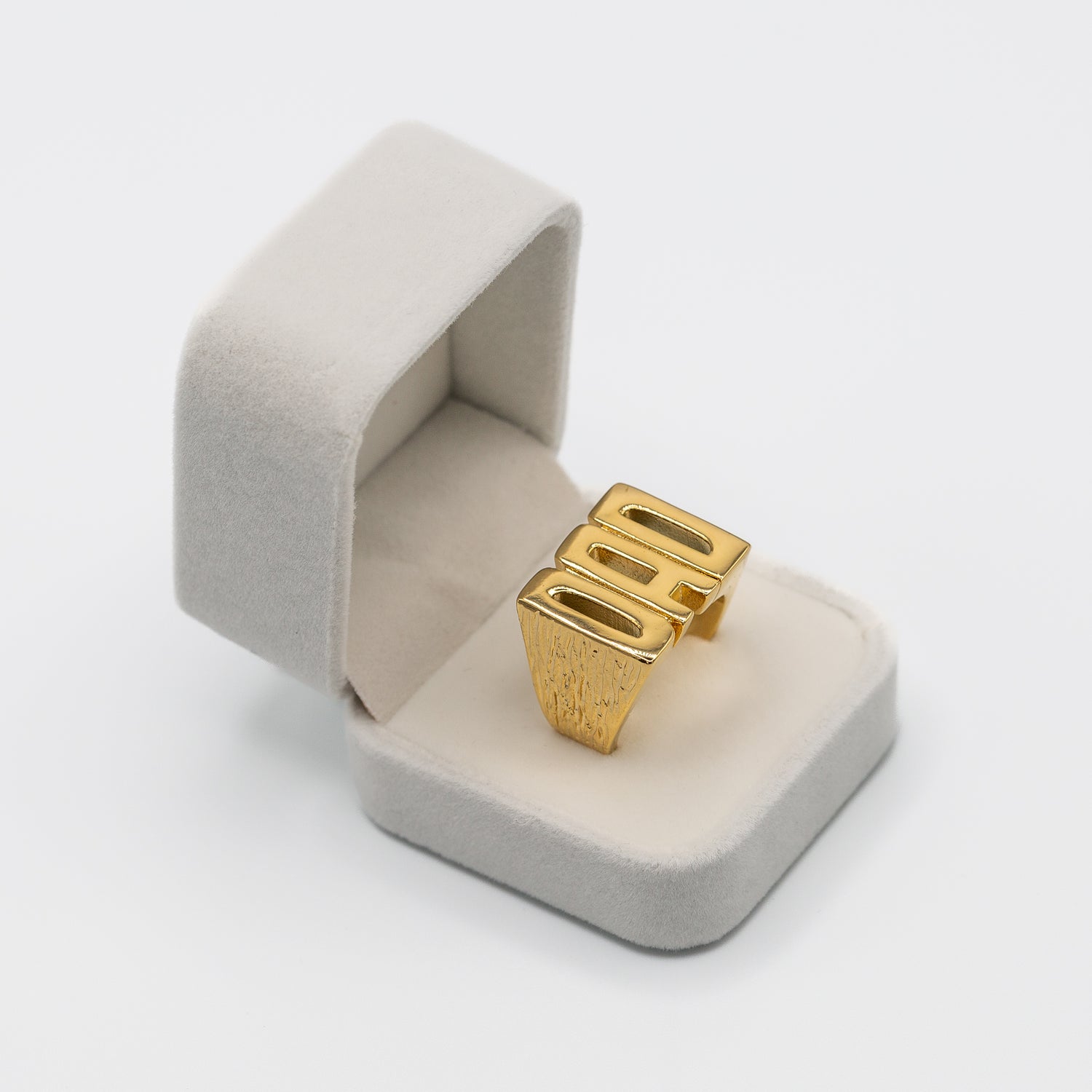 Gold Best Dad Ever Ring – Barked Sides (Sizes 10, 11, and 12)