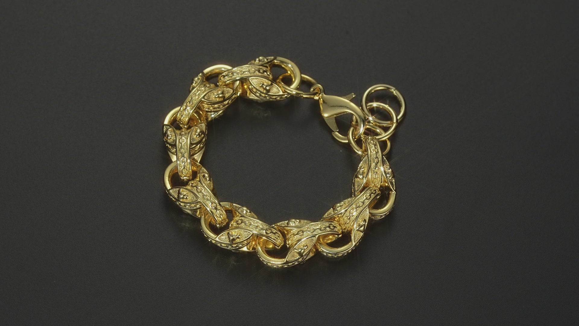 Chunky gold Bulldog tulip bracelet, 14mm width, 8-9 inches, 97 grams, thick links.